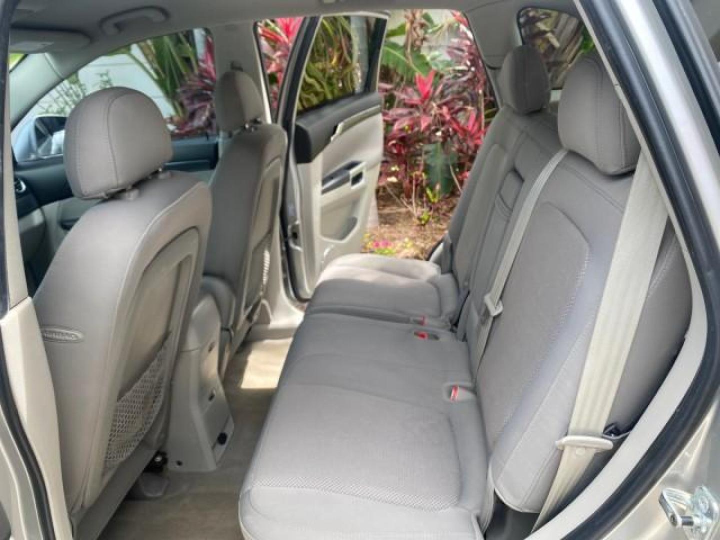 2008 Silver Pearl /Gray Saturn VUE XR FL LOW MILES 24,084 (3GSCL53718S) with an 3.6L V6 SFI Engine engine, Automatic transmission, located at 4701 North Dixie Hwy, Pompano Beach, FL, 33064, (954) 422-2889, 26.240938, -80.123474 - OUR WEBPAGE FLORIDACARS1.COM HAS OVER 100 PHOTOS AND FREE CARFAX LINK 2008 SATURN VUE XR VIN: 3GSCL53718S634338 3 G S C L 5 3 7 1 8 S 6 3 4 3 3 8 4 DOOR WAGON/SPORT UTILITY 3.6L V6 F GASOLINE FRONT WHEEL DRIVE Top Features Alloy Wheels Cloth Seats Preferred Package Satellite Radio Ready Basic Featur - Photo#14