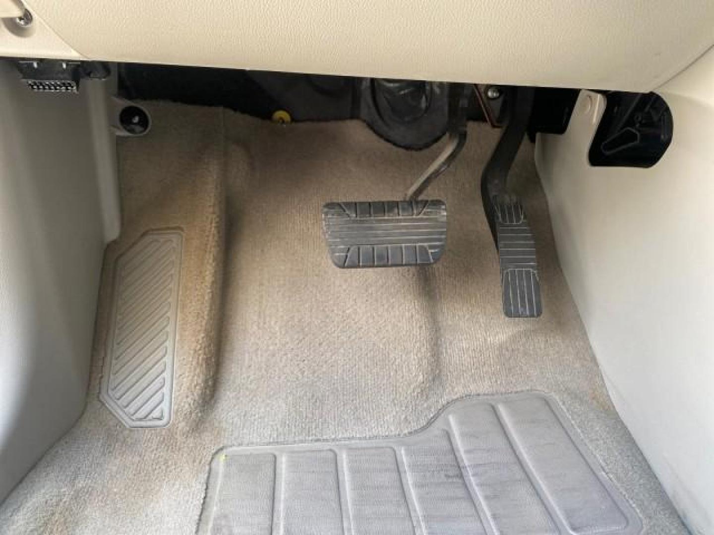 2008 Silver Pearl /Gray Saturn VUE XR FL LOW MILES 24,084 (3GSCL53718S) with an 3.6L V6 SFI Engine engine, Automatic transmission, located at 4701 North Dixie Hwy, Pompano Beach, FL, 33064, (954) 422-2889, 26.240938, -80.123474 - OUR WEBPAGE FLORIDACARS1.COM HAS OVER 100 PHOTOS AND FREE CARFAX LINK 2008 SATURN VUE XR VIN: 3GSCL53718S634338 3 G S C L 5 3 7 1 8 S 6 3 4 3 3 8 4 DOOR WAGON/SPORT UTILITY 3.6L V6 F GASOLINE FRONT WHEEL DRIVE Top Features Alloy Wheels Cloth Seats Preferred Package Satellite Radio Ready Basic Featur - Photo#43