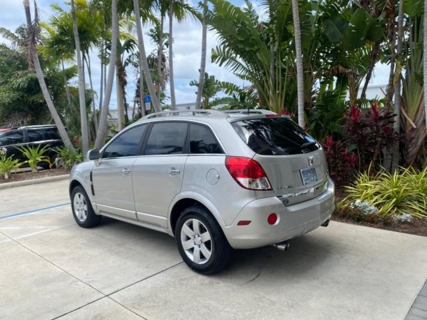 2008 Silver Pearl /Gray Saturn VUE XR FL LOW MILES 24,084 (3GSCL53718S) with an 3.6L V6 SFI Engine engine, Automatic transmission, located at 4701 North Dixie Hwy, Pompano Beach, FL, 33064, (954) 422-2889, 26.240938, -80.123474 - OUR WEBPAGE FLORIDACARS1.COM HAS OVER 100 PHOTOS AND FREE CARFAX LINK 2008 SATURN VUE XR VIN: 3GSCL53718S634338 3 G S C L 5 3 7 1 8 S 6 3 4 3 3 8 4 DOOR WAGON/SPORT UTILITY 3.6L V6 F GASOLINE FRONT WHEEL DRIVE Top Features Alloy Wheels Cloth Seats Preferred Package Satellite Radio Ready Basic Featur - Photo#5