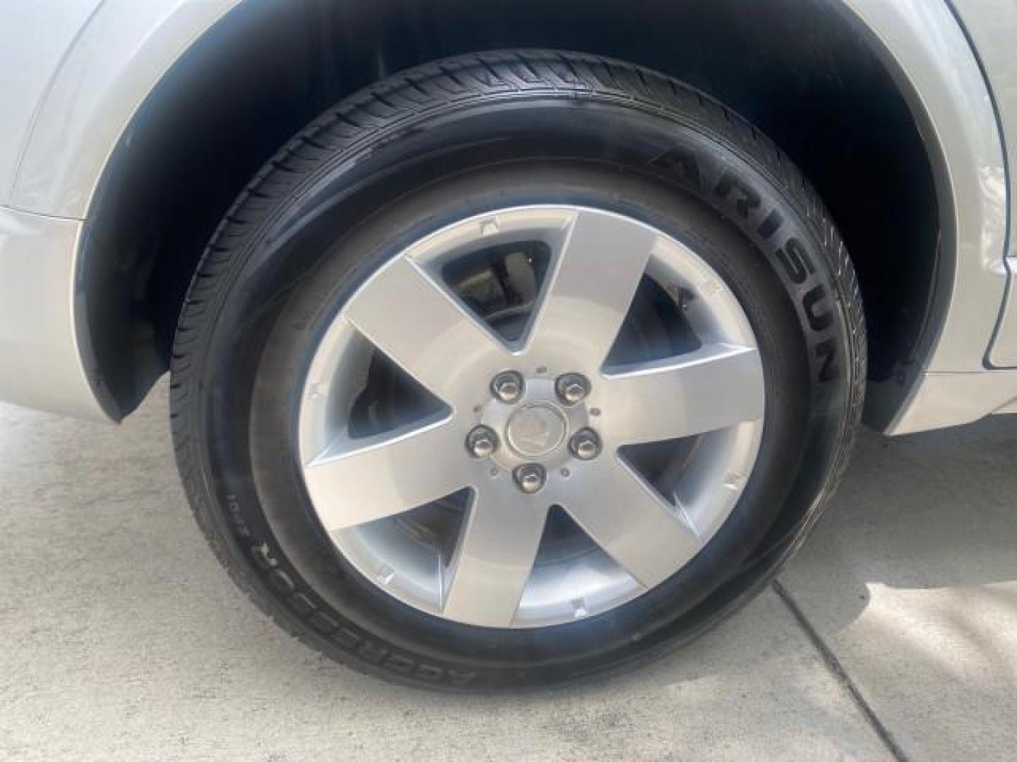 2008 Silver Pearl /Gray Saturn VUE XR FL LOW MILES 24,084 (3GSCL53718S) with an 3.6L V6 SFI Engine engine, Automatic transmission, located at 4701 North Dixie Hwy, Pompano Beach, FL, 33064, (954) 422-2889, 26.240938, -80.123474 - OUR WEBPAGE FLORIDACARS1.COM HAS OVER 100 PHOTOS AND FREE CARFAX LINK 2008 SATURN VUE XR VIN: 3GSCL53718S634338 3 G S C L 5 3 7 1 8 S 6 3 4 3 3 8 4 DOOR WAGON/SPORT UTILITY 3.6L V6 F GASOLINE FRONT WHEEL DRIVE Top Features Alloy Wheels Cloth Seats Preferred Package Satellite Radio Ready Basic Featur - Photo#84
