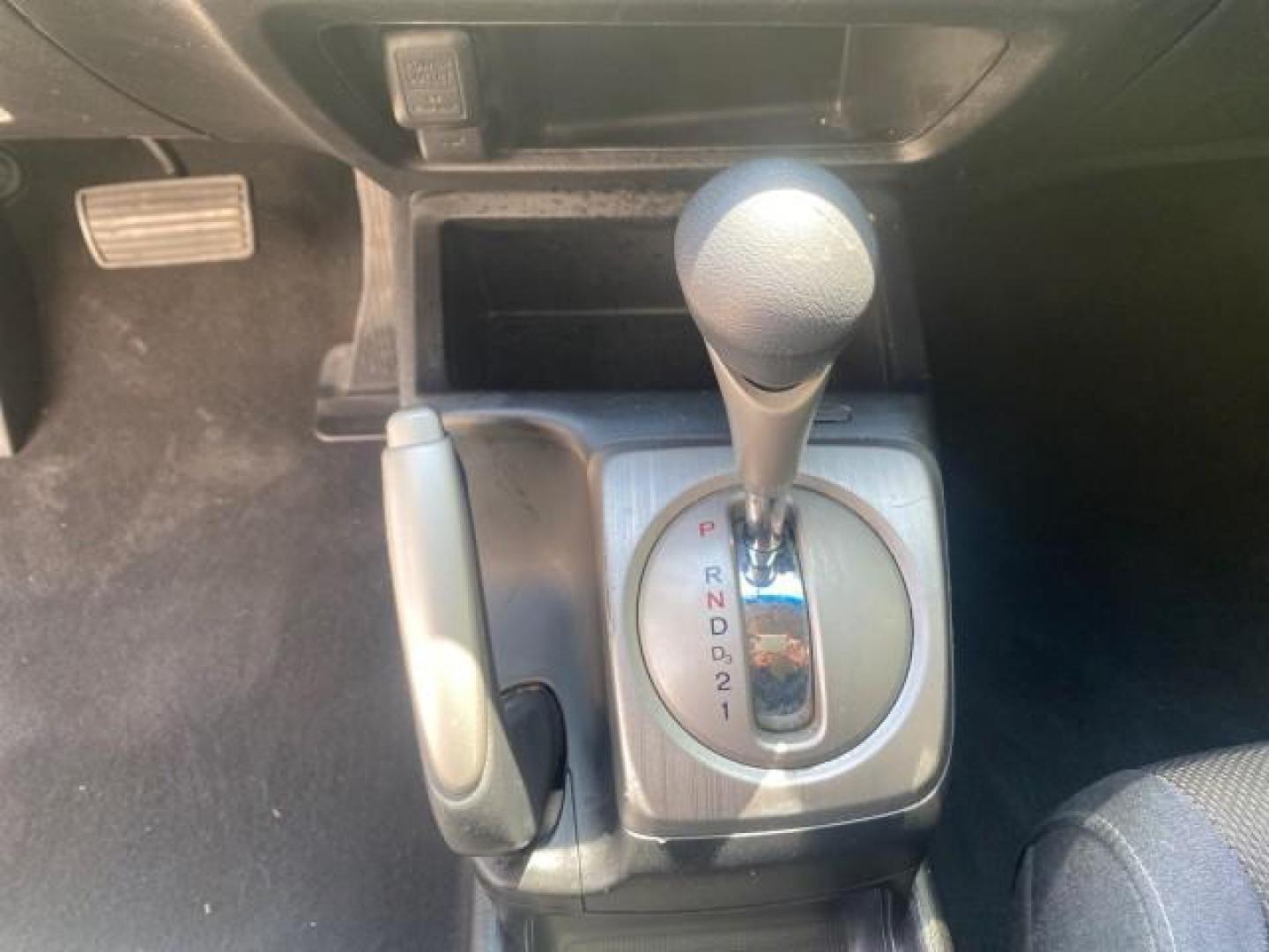 2009 Alabaster Silver Metallic /Black Honda Civic Sdn 1 OWNER FL LOW MILES 36,489 LX-S (2HGFA16609H) with an 1.8L SOHC MPFI 16-Valve i-VTEC I4 Engine engine, Automatic transmission, located at 4701 North Dixie Hwy, Pompano Beach, FL, 33064, (954) 422-2889, 26.240938, -80.123474 - OUR WEBPAGE FLORIDACARS1.COM HAS OVER 100 PHOTOS AND FREE CARFAX LINK 2009 HONDA CIVIC LX-S 36 MPG VIN: 2HGFA16609H342129 2 H G F A 1 6 6 0 9 H 3 4 2 1 2 9 SEDAN 4 DR 1.8L I4 F SOHC 16V GASOLINE FRONT WHEEL DRIVE Top Features Alloy Wheels Cloth Seats Basic Features ABS Brakes Auxiliary Audio Input P - Photo#45