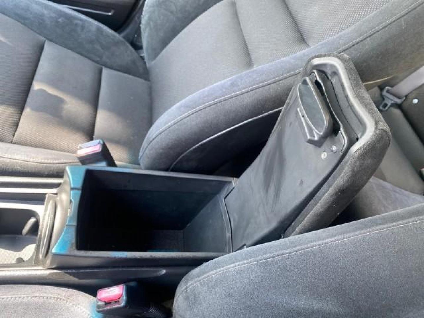 2009 Alabaster Silver Metallic /Black Honda Civic Sdn 1 OWNER FL LOW MILES 36,489 LX-S (2HGFA16609H) with an 1.8L SOHC MPFI 16-Valve i-VTEC I4 Engine engine, Automatic transmission, located at 4701 North Dixie Hwy, Pompano Beach, FL, 33064, (954) 422-2889, 26.240938, -80.123474 - OUR WEBPAGE FLORIDACARS1.COM HAS OVER 100 PHOTOS AND FREE CARFAX LINK 2009 HONDA CIVIC LX-S 36 MPG VIN: 2HGFA16609H342129 2 H G F A 1 6 6 0 9 H 3 4 2 1 2 9 SEDAN 4 DR 1.8L I4 F SOHC 16V GASOLINE FRONT WHEEL DRIVE Top Features Alloy Wheels Cloth Seats Basic Features ABS Brakes Auxiliary Audio Input P - Photo#49