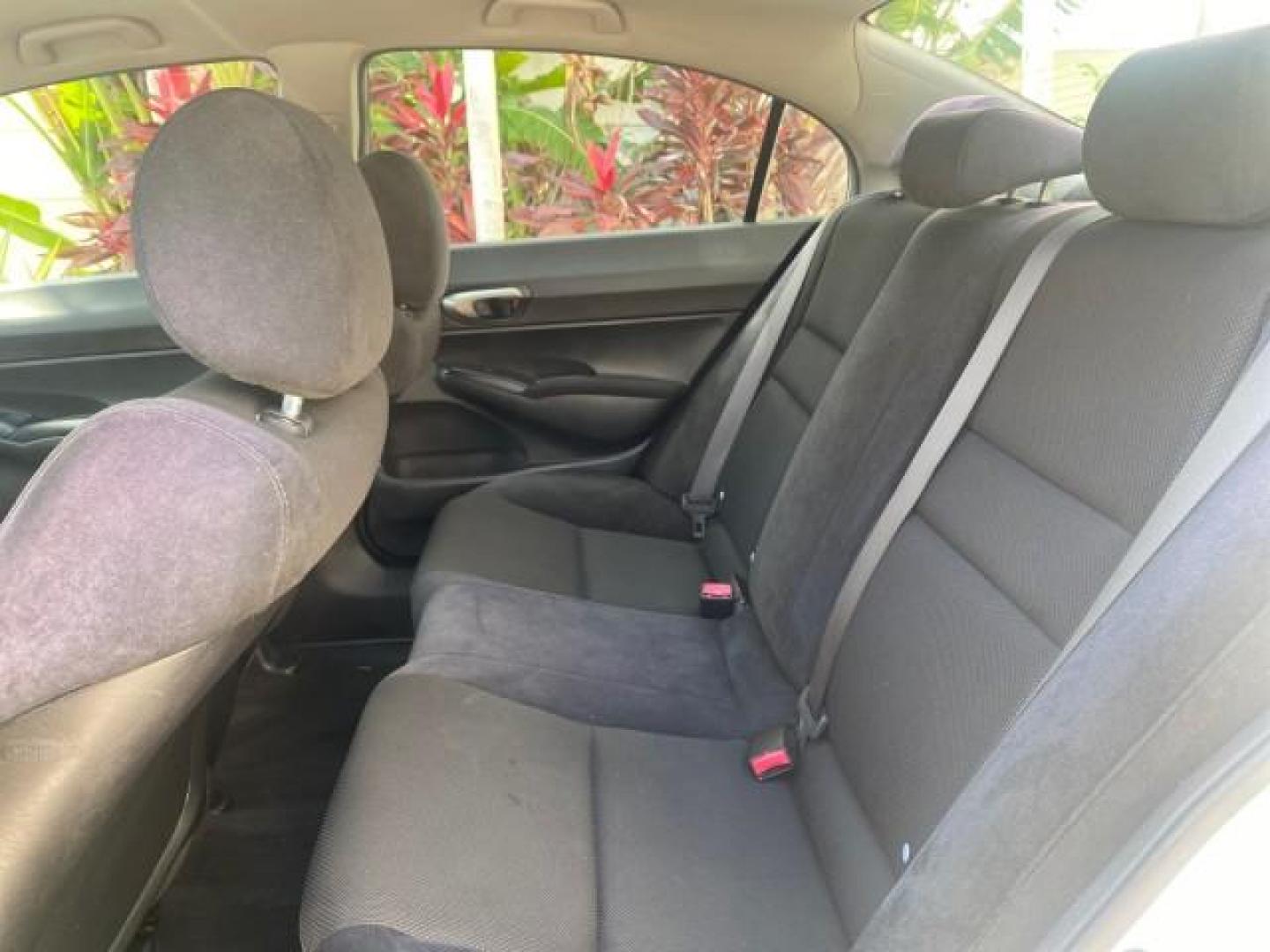 2009 Alabaster Silver Metallic /Black Honda Civic Sdn 1 OWNER FL LOW MILES 36,489 LX-S (2HGFA16609H) with an 1.8L SOHC MPFI 16-Valve i-VTEC I4 Engine engine, Automatic transmission, located at 4701 North Dixie Hwy, Pompano Beach, FL, 33064, (954) 422-2889, 26.240938, -80.123474 - OUR WEBPAGE FLORIDACARS1.COM HAS OVER 100 PHOTOS AND FREE CARFAX LINK 2009 HONDA CIVIC LX-S 36 MPG VIN: 2HGFA16609H342129 2 H G F A 1 6 6 0 9 H 3 4 2 1 2 9 SEDAN 4 DR 1.8L I4 F SOHC 16V GASOLINE FRONT WHEEL DRIVE Top Features Alloy Wheels Cloth Seats Basic Features ABS Brakes Auxiliary Audio Input P - Photo#62