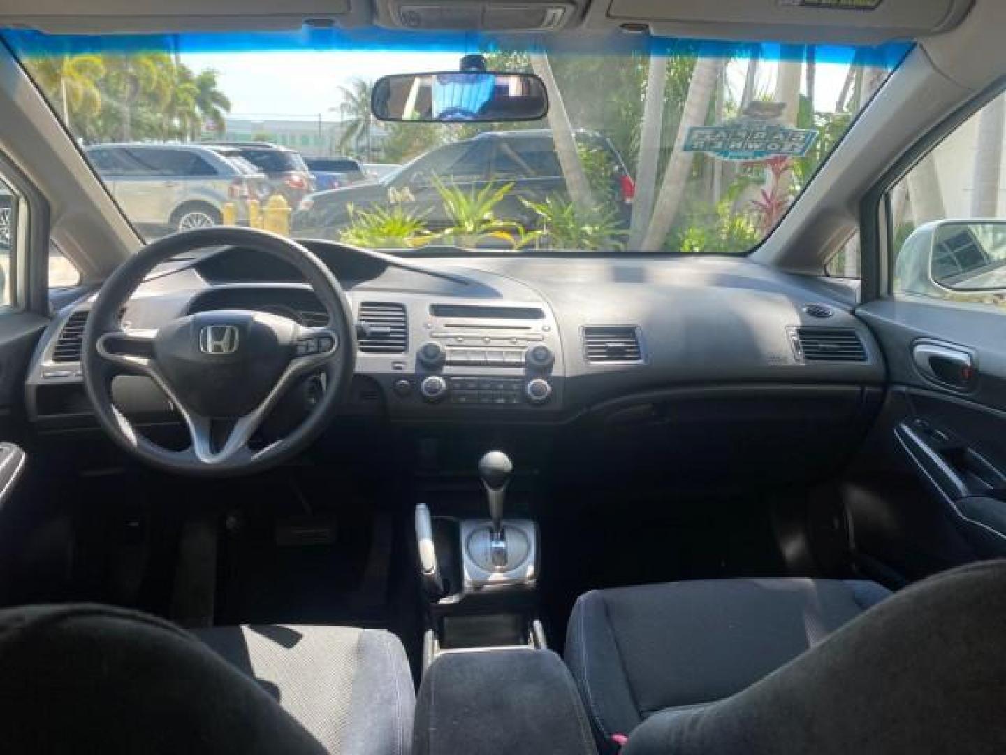 2009 Alabaster Silver Metallic /Black Honda Civic Sdn 1 OWNER FL LOW MILES 36,489 LX-S (2HGFA16609H) with an 1.8L SOHC MPFI 16-Valve i-VTEC I4 Engine engine, Automatic transmission, located at 4701 North Dixie Hwy, Pompano Beach, FL, 33064, (954) 422-2889, 26.240938, -80.123474 - OUR WEBPAGE FLORIDACARS1.COM HAS OVER 100 PHOTOS AND FREE CARFAX LINK 2009 HONDA CIVIC LX-S 36 MPG VIN: 2HGFA16609H342129 2 H G F A 1 6 6 0 9 H 3 4 2 1 2 9 SEDAN 4 DR 1.8L I4 F SOHC 16V GASOLINE FRONT WHEEL DRIVE Top Features Alloy Wheels Cloth Seats Basic Features ABS Brakes Auxiliary Audio Input P - Photo#64