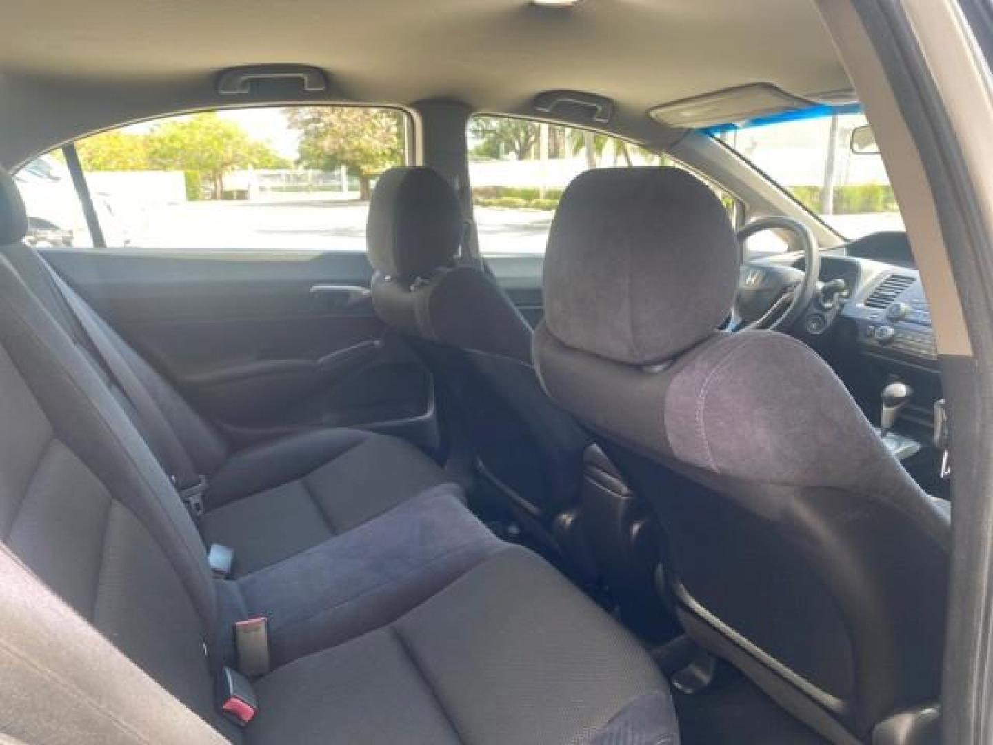 2009 Alabaster Silver Metallic /Black Honda Civic Sdn 1 OWNER FL LOW MILES 36,489 LX-S (2HGFA16609H) with an 1.8L SOHC MPFI 16-Valve i-VTEC I4 Engine engine, Automatic transmission, located at 4701 North Dixie Hwy, Pompano Beach, FL, 33064, (954) 422-2889, 26.240938, -80.123474 - OUR WEBPAGE FLORIDACARS1.COM HAS OVER 100 PHOTOS AND FREE CARFAX LINK 2009 HONDA CIVIC LX-S 36 MPG VIN: 2HGFA16609H342129 2 H G F A 1 6 6 0 9 H 3 4 2 1 2 9 SEDAN 4 DR 1.8L I4 F SOHC 16V GASOLINE FRONT WHEEL DRIVE Top Features Alloy Wheels Cloth Seats Basic Features ABS Brakes Auxiliary Audio Input P - Photo#81
