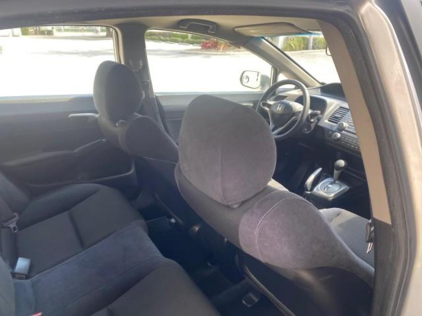 2009 Alabaster Silver Metallic /Black Honda Civic Sdn 1 OWNER FL LOW MILES 36,489 LX-S (2HGFA16609H) with an 1.8L SOHC MPFI 16-Valve i-VTEC I4 Engine engine, Automatic transmission, located at 4701 North Dixie Hwy, Pompano Beach, FL, 33064, (954) 422-2889, 26.240938, -80.123474 - OUR WEBPAGE FLORIDACARS1.COM HAS OVER 100 PHOTOS AND FREE CARFAX LINK 2009 HONDA CIVIC LX-S 36 MPG VIN: 2HGFA16609H342129 2 H G F A 1 6 6 0 9 H 3 4 2 1 2 9 SEDAN 4 DR 1.8L I4 F SOHC 16V GASOLINE FRONT WHEEL DRIVE Top Features Alloy Wheels Cloth Seats Basic Features ABS Brakes Auxiliary Audio Input P - Photo#84