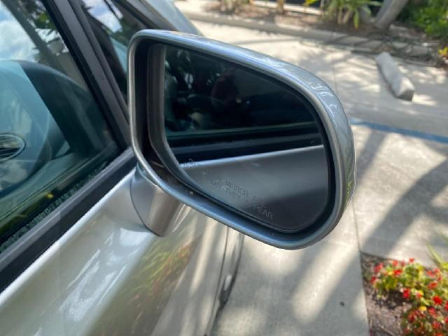2009 Alabaster Silver Metallic /Black Honda Civic Sdn 1 OWNER FL LOW MILES 36,489 LX-S (2HGFA16609H) with an 1.8L SOHC MPFI 16-Valve i-VTEC I4 Engine engine, Automatic transmission, located at 4701 North Dixie Hwy, Pompano Beach, FL, 33064, (954) 422-2889, 26.240938, -80.123474 - OUR WEBPAGE FLORIDACARS1.COM HAS OVER 100 PHOTOS AND FREE CARFAX LINK 2009 HONDA CIVIC LX-S 36 MPG VIN: 2HGFA16609H342129 2 H G F A 1 6 6 0 9 H 3 4 2 1 2 9 SEDAN 4 DR 1.8L I4 F SOHC 16V GASOLINE FRONT WHEEL DRIVE Top Features Alloy Wheels Cloth Seats Basic Features ABS Brakes Auxiliary Audio Input P - Photo#94