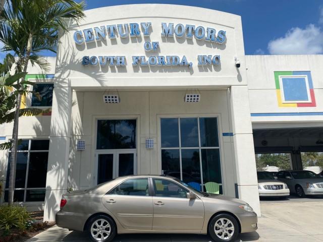 photo of 2005 Toyota Camry XLE V6 SUNROOF LEATHER