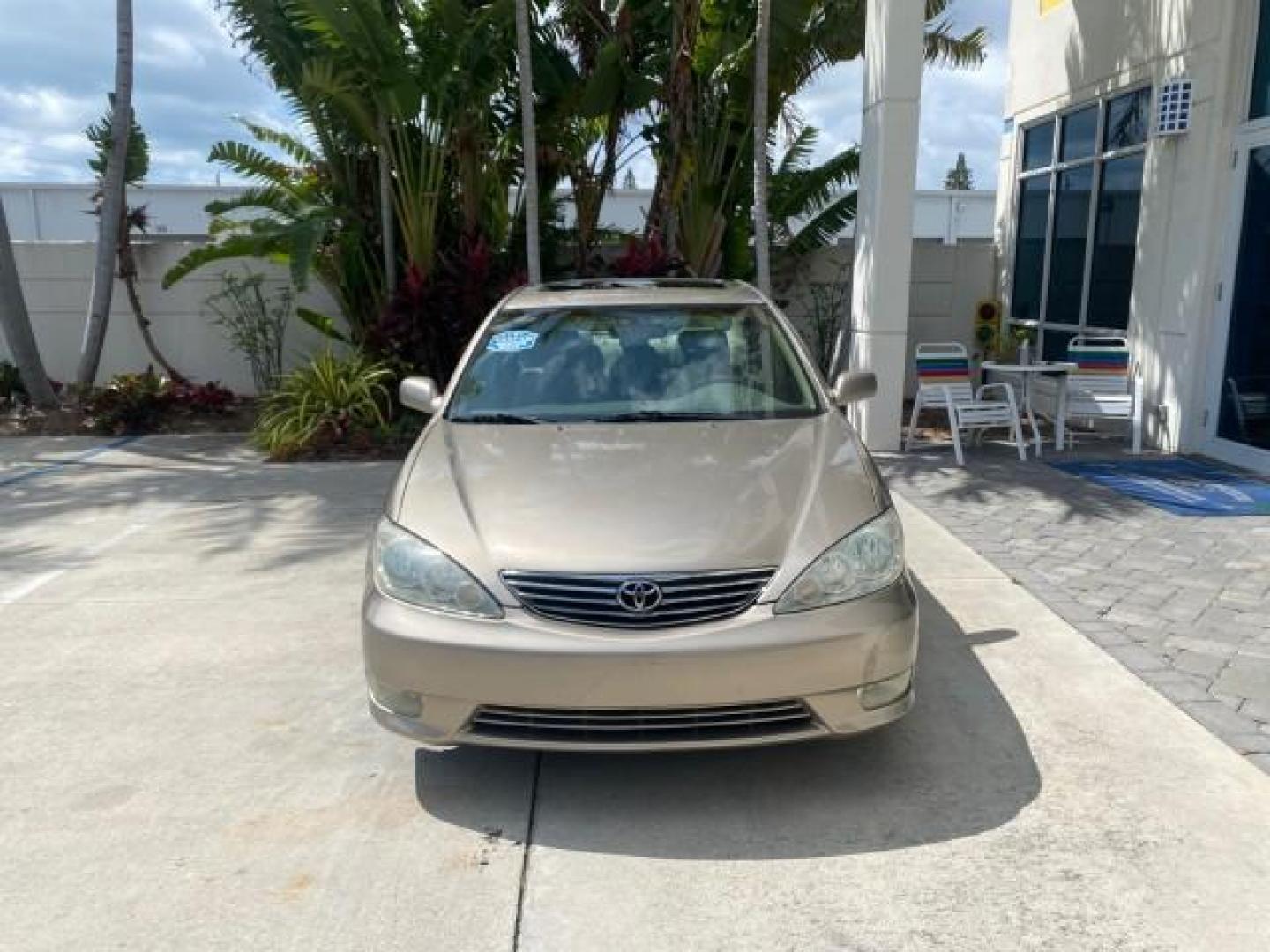 2005 Desert Sand Mica /Taupe Toyota Camry XLE V6 SUNROOF LEATHER (4T1BF30K35U) with an 3.0L DOHC MPFI Vvti 24-Valve V6 Engine engine, Automatic transmission, located at 4701 North Dixie Hwy, Pompano Beach, FL, 33064, (954) 422-2889, 26.240938, -80.123474 - OUR WEBPAGE FLORIDACARS1.COM HAS OVER 100 PHOTOS AND FREE CARFAX LINK 2005 TOYOTA CAMRY LE V6 SUNROOF LEATHER BUCKET SEATS VIN: 4T1BF30K35U597683 4 T 1 B F 3 0 K 3 5 U 5 9 7 6 8 3 SEDAN 4 DR 3.0L V6 F DOHC 24V GASOLINE 28 MPG FRONT WHEEL DRIVE TIRES ARE NEW ! Top Features Alloy Wheels Luxury Package - Photo#2