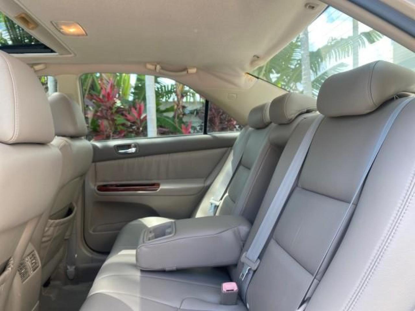2005 Desert Sand Mica /Taupe Toyota Camry XLE V6 SUNROOF LEATHER (4T1BF30K35U) with an 3.0L DOHC MPFI Vvti 24-Valve V6 Engine engine, Automatic transmission, located at 4701 North Dixie Hwy, Pompano Beach, FL, 33064, (954) 422-2889, 26.240938, -80.123474 - OUR WEBPAGE FLORIDACARS1.COM HAS OVER 100 PHOTOS AND FREE CARFAX LINK 2005 TOYOTA CAMRY LE V6 SUNROOF LEATHER BUCKET SEATS VIN: 4T1BF30K35U597683 4 T 1 B F 3 0 K 3 5 U 5 9 7 6 8 3 SEDAN 4 DR 3.0L V6 F DOHC 24V GASOLINE 28 MPG FRONT WHEEL DRIVE TIRES ARE NEW ! Top Features Alloy Wheels Luxury Package - Photo#61