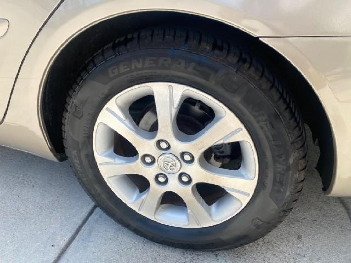 2005 Desert Sand Mica /Taupe Toyota Camry XLE V6 SUNROOF LEATHER (4T1BF30K35U) with an 3.0L DOHC MPFI Vvti 24-Valve V6 Engine engine, Automatic transmission, located at 4701 North Dixie Hwy, Pompano Beach, FL, 33064, (954) 422-2889, 26.240938, -80.123474 - OUR WEBPAGE FLORIDACARS1.COM HAS OVER 100 PHOTOS AND FREE CARFAX LINK 2005 TOYOTA CAMRY LE V6 SUNROOF LEATHER BUCKET SEATS VIN: 4T1BF30K35U597683 4 T 1 B F 3 0 K 3 5 U 5 9 7 6 8 3 SEDAN 4 DR 3.0L V6 F DOHC 24V GASOLINE 28 MPG FRONT WHEEL DRIVE TIRES ARE NEW ! Top Features Alloy Wheels Luxury Package - Photo#68