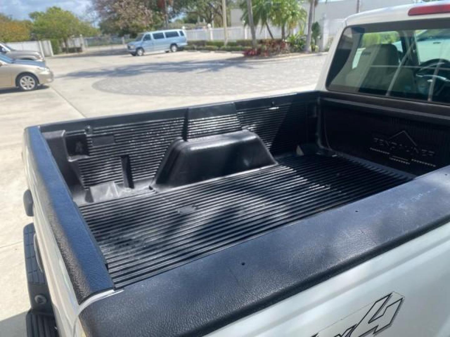 2006 Oxford White /Medium Dk Flint Ford Ranger XL 1 OWNER FLORIDA 4WD (1FTYR11U16P) with an 3.0L OHV V6 Engine engine, Automatic transmission, located at 4701 North Dixie Hwy, Pompano Beach, FL, 33064, (954) 422-2889, 26.240938, -80.123474 - OUR WEBPAGE FLORIDACARS1.COM HAS OVER 100 PHOTOS AND FREE CARFAX LINK 2006 FORD RANGER XL VIN: 1FTYR11U16PA54567 1 F T Y R 1 1 U 1 6 P A 5 4 5 6 7 PICKUP 3.0L V6 F GASOLINE REAR WHEEL DRIVE W/ 4X4 Top Features 4WD/AWD Bed Liner Alloy Wheels Basic Features ABS Brakes Air Conditioning CD Audio AM/FM S - Photo#82