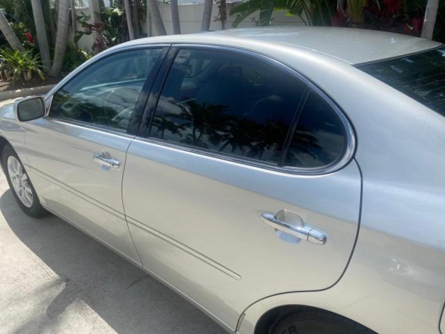 2004 Alabaster Metallic /Light Charcoal Lexus ES 330 1 OWNER FL LOW MILES 51,802 (JTHBA30G240) with an 3.3L DOHC EFI 24-Valve V6 Engine engine, Automatic transmission, located at 4701 North Dixie Hwy, Pompano Beach, FL, 33064, (954) 422-2889, 26.240938, -80.123474 - OUR WEBPAGE FLORIDACARS1.COM HAS OVER 100 PHOTOS AND FREE CARFAX LINK 2004 LEXUS ES 330 VIN: JTHBA30G240002762 J T H B A 3 0 G 2 4 0 0 0 2 7 6 2 SEDAN 4 DR 3.3L V6 F 24V GASOLINE 29 MPG FRONT WHEEL DRIVE Top Features Alloy Wheels Leather Seats Memory Seat(s) Sunroof(s) Basic Features ABS Brakes CD A - Photo#59