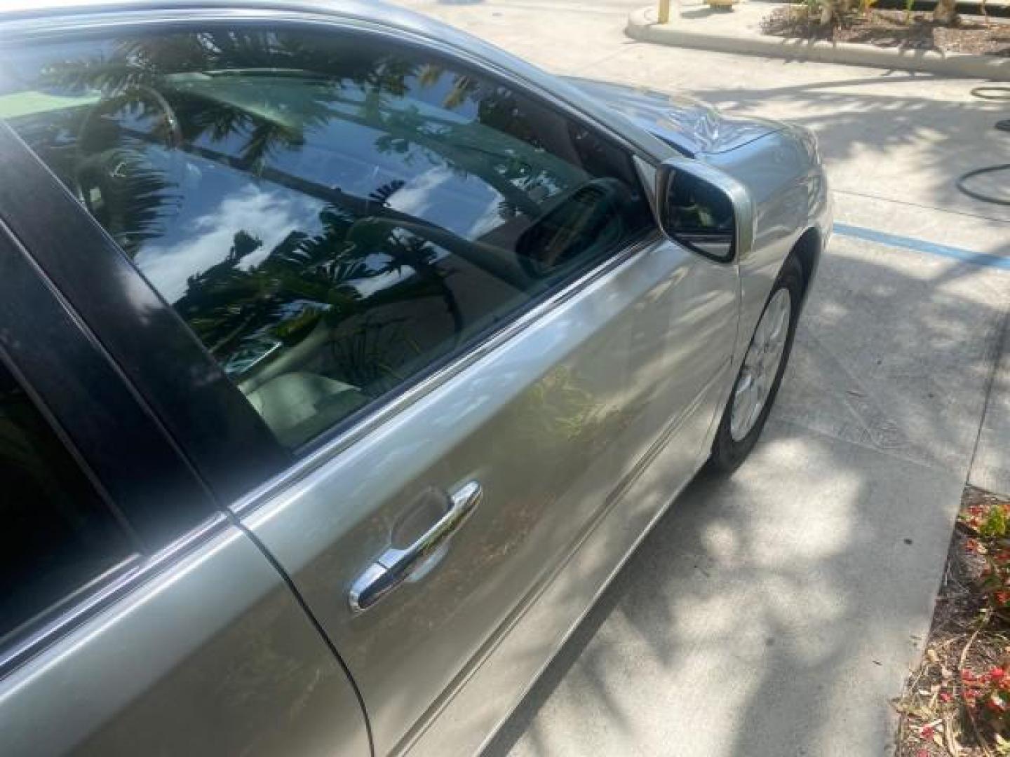 2004 Alabaster Metallic /Light Charcoal Lexus ES 330 1 OWNER FL LOW MILES 51,802 (JTHBA30G240) with an 3.3L DOHC EFI 24-Valve V6 Engine engine, Automatic transmission, located at 4701 North Dixie Hwy, Pompano Beach, FL, 33064, (954) 422-2889, 26.240938, -80.123474 - OUR WEBPAGE FLORIDACARS1.COM HAS OVER 100 PHOTOS AND FREE CARFAX LINK 2004 LEXUS ES 330 VIN: JTHBA30G240002762 J T H B A 3 0 G 2 4 0 0 0 2 7 6 2 SEDAN 4 DR 3.3L V6 F 24V GASOLINE 29 MPG FRONT WHEEL DRIVE Top Features Alloy Wheels Leather Seats Memory Seat(s) Sunroof(s) Basic Features ABS Brakes CD A - Photo#87