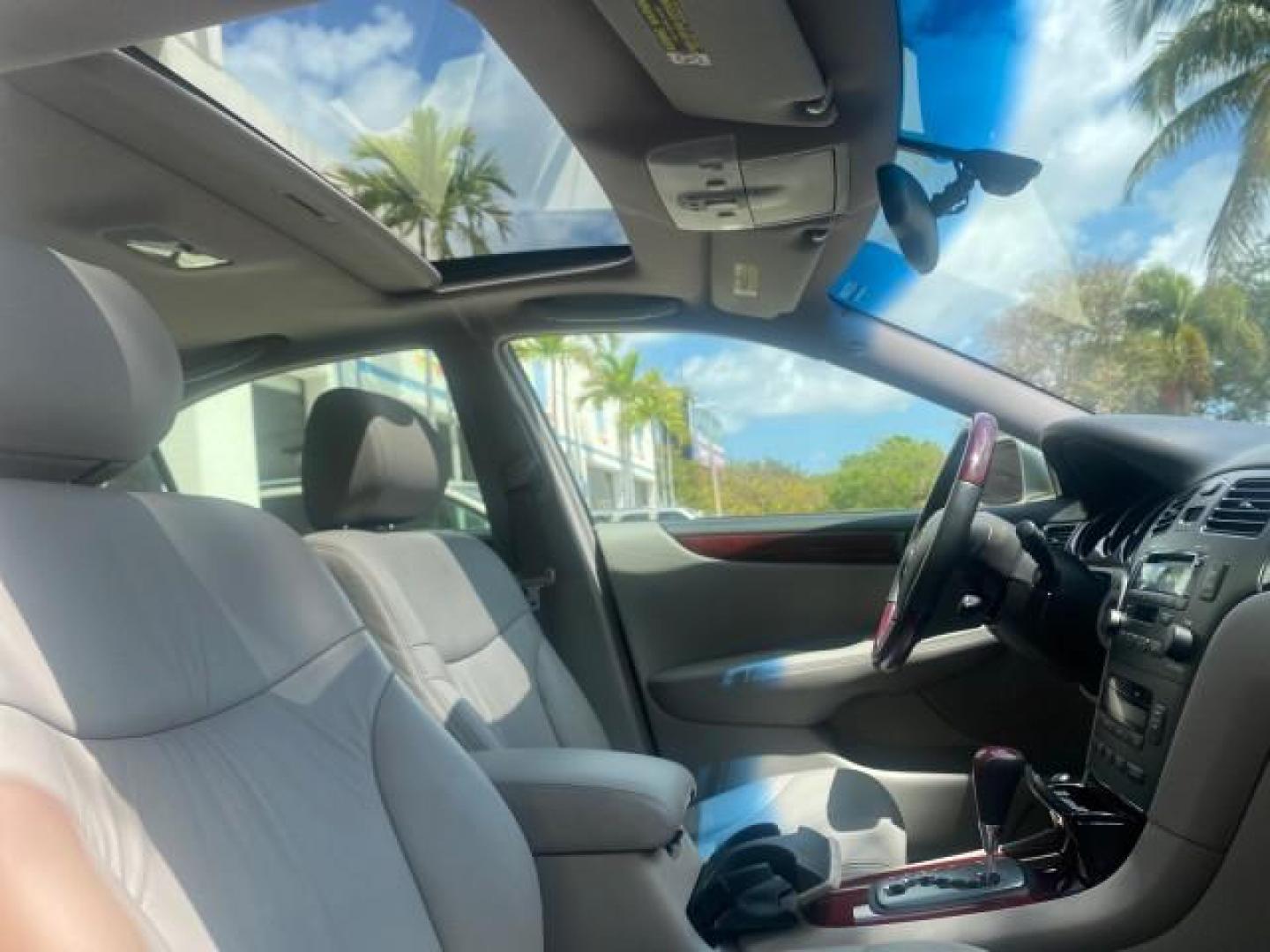 2004 Alabaster Metallic /Light Charcoal Lexus ES 330 1 OWNER FL LOW MILES 51,802 (JTHBA30G240) with an 3.3L DOHC EFI 24-Valve V6 Engine engine, Automatic transmission, located at 4701 North Dixie Hwy, Pompano Beach, FL, 33064, (954) 422-2889, 26.240938, -80.123474 - OUR WEBPAGE FLORIDACARS1.COM HAS OVER 100 PHOTOS AND FREE CARFAX LINK 2004 LEXUS ES 330 VIN: JTHBA30G240002762 J T H B A 3 0 G 2 4 0 0 0 2 7 6 2 SEDAN 4 DR 3.3L V6 F 24V GASOLINE 29 MPG FRONT WHEEL DRIVE Top Features Alloy Wheels Leather Seats Memory Seat(s) Sunroof(s) Basic Features ABS Brakes CD A - Photo#92