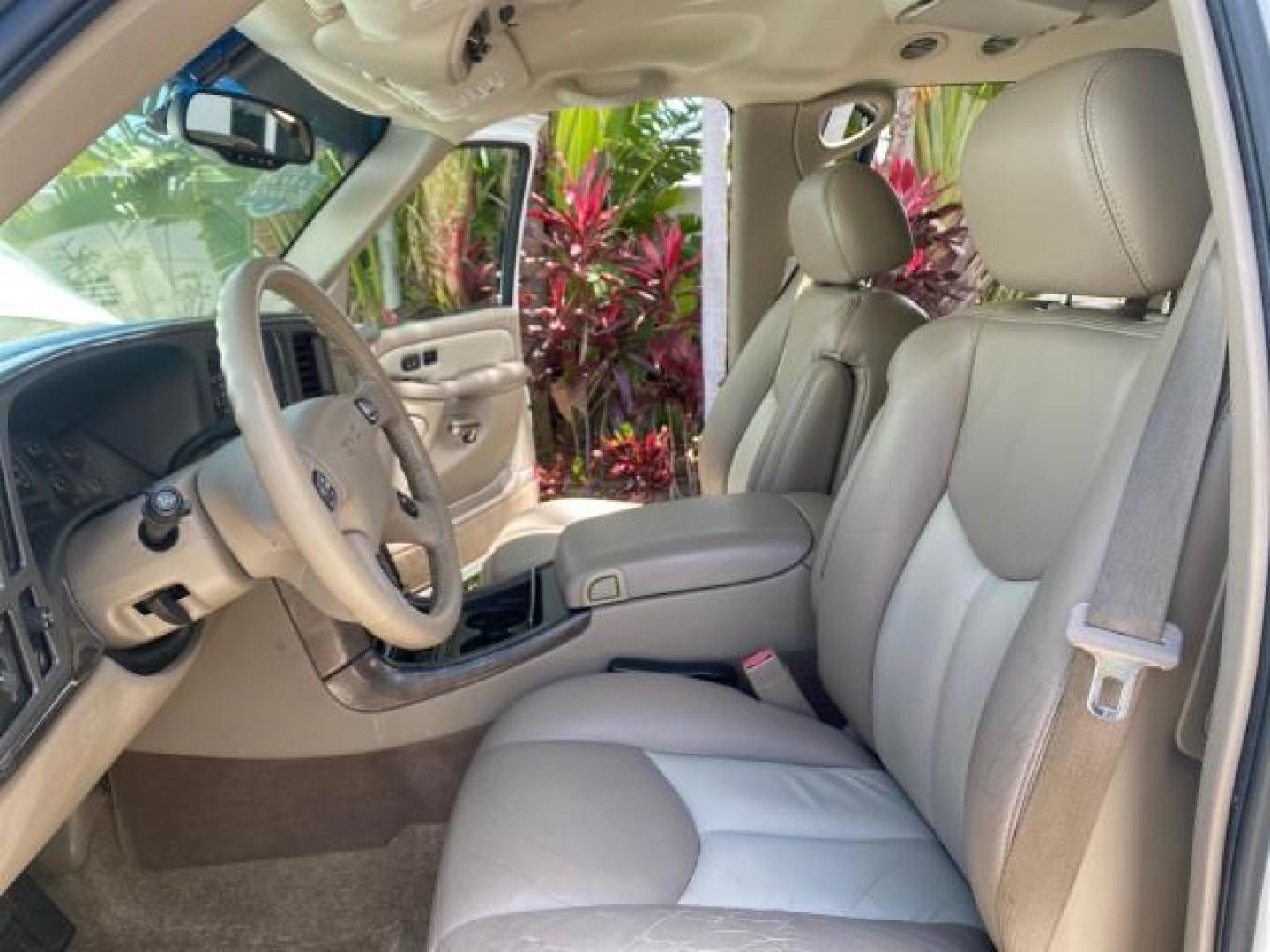 2003 Summit White /Sandstone GMC Yukon Denali 4WD 1 OWNER LOW MILES 65,248 (1GKEK63U03J) with an 6.0L Vortec 6000 V8 SFI Engine engine, Automatic transmission, located at 4701 North Dixie Hwy, Pompano Beach, FL, 33064, (954) 422-2889, 26.240938, -80.123474 - OUR WEBPAGE FLORIDACARS1.COM HAS OVER 100 PHOTOS AND FREE CARFAX LINK 2003 GMC YUKON DENALI 4WD $ 53,090 NEW! VIN: 1GKEK63U03J327650 1 G K E K 6 3 U 0 3 J 3 2 7 6 5 0 4 DOOR WAGON/SPORT UTILITY 6.0L V8 F GASOLINE ALL WHEEL DRIVE Top Features 4WD/AWD Rear Air Conditioning Alloy Wheels Rear Entertainm - Photo#10