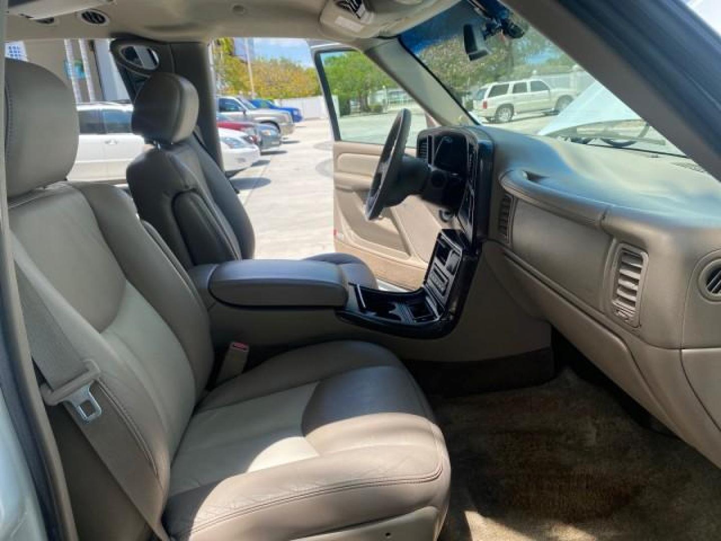 2003 Summit White /Sandstone GMC Yukon Denali 4WD 1 OWNER LOW MILES 65,248 (1GKEK63U03J) with an 6.0L Vortec 6000 V8 SFI Engine engine, Automatic transmission, located at 4701 North Dixie Hwy, Pompano Beach, FL, 33064, (954) 422-2889, 26.240938, -80.123474 - OUR WEBPAGE FLORIDACARS1.COM HAS OVER 100 PHOTOS AND FREE CARFAX LINK 2003 GMC YUKON DENALI 4WD $ 53,090 NEW! VIN: 1GKEK63U03J327650 1 G K E K 6 3 U 0 3 J 3 2 7 6 5 0 4 DOOR WAGON/SPORT UTILITY 6.0L V8 F GASOLINE ALL WHEEL DRIVE Top Features 4WD/AWD Rear Air Conditioning Alloy Wheels Rear Entertainm - Photo#12