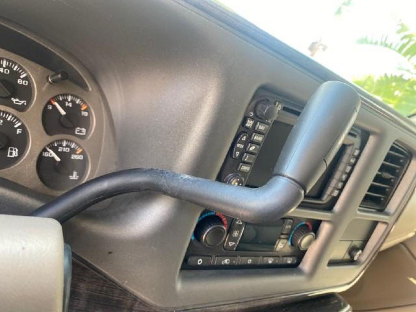 2003 Summit White /Sandstone GMC Yukon Denali 4WD 1 OWNER LOW MILES 65,248 (1GKEK63U03J) with an 6.0L Vortec 6000 V8 SFI Engine engine, Automatic transmission, located at 4701 North Dixie Hwy, Pompano Beach, FL, 33064, (954) 422-2889, 26.240938, -80.123474 - OUR WEBPAGE FLORIDACARS1.COM HAS OVER 100 PHOTOS AND FREE CARFAX LINK 2003 GMC YUKON DENALI 4WD $ 53,090 NEW! VIN: 1GKEK63U03J327650 1 G K E K 6 3 U 0 3 J 3 2 7 6 5 0 4 DOOR WAGON/SPORT UTILITY 6.0L V8 F GASOLINE ALL WHEEL DRIVE Top Features 4WD/AWD Rear Air Conditioning Alloy Wheels Rear Entertainm - Photo#43