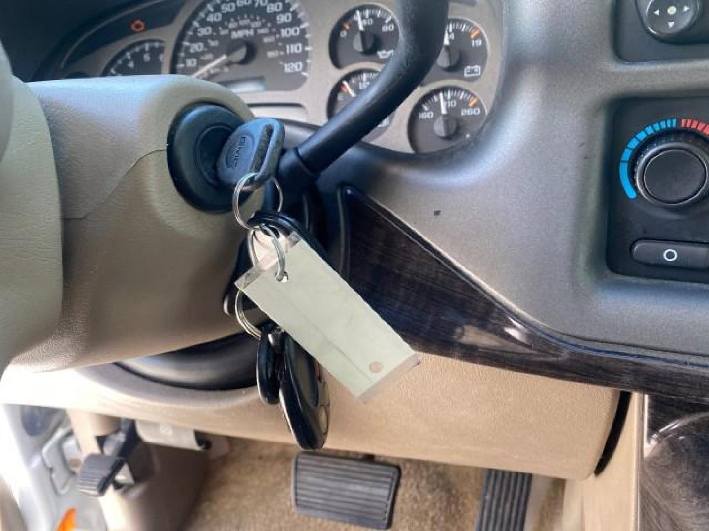 2003 Summit White /Sandstone GMC Yukon Denali 4WD 1 OWNER LOW MILES 65,248 (1GKEK63U03J) with an 6.0L Vortec 6000 V8 SFI Engine engine, Automatic transmission, located at 4701 North Dixie Hwy, Pompano Beach, FL, 33064, (954) 422-2889, 26.240938, -80.123474 - OUR WEBPAGE FLORIDACARS1.COM HAS OVER 100 PHOTOS AND FREE CARFAX LINK 2003 GMC YUKON DENALI 4WD $ 53,090 NEW! VIN: 1GKEK63U03J327650 1 G K E K 6 3 U 0 3 J 3 2 7 6 5 0 4 DOOR WAGON/SPORT UTILITY 6.0L V8 F GASOLINE ALL WHEEL DRIVE Top Features 4WD/AWD Rear Air Conditioning Alloy Wheels Rear Entertainm - Photo#52