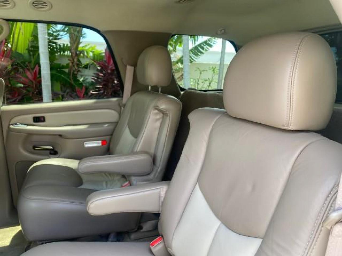 2003 Summit White /Sandstone GMC Yukon Denali 4WD 1 OWNER LOW MILES 65,248 (1GKEK63U03J) with an 6.0L Vortec 6000 V8 SFI Engine engine, Automatic transmission, located at 4701 North Dixie Hwy, Pompano Beach, FL, 33064, (954) 422-2889, 26.240938, -80.123474 - OUR WEBPAGE FLORIDACARS1.COM HAS OVER 100 PHOTOS AND FREE CARFAX LINK 2003 GMC YUKON DENALI 4WD $ 53,090 NEW! VIN: 1GKEK63U03J327650 1 G K E K 6 3 U 0 3 J 3 2 7 6 5 0 4 DOOR WAGON/SPORT UTILITY 6.0L V8 F GASOLINE ALL WHEEL DRIVE Top Features 4WD/AWD Rear Air Conditioning Alloy Wheels Rear Entertainm - Photo#65