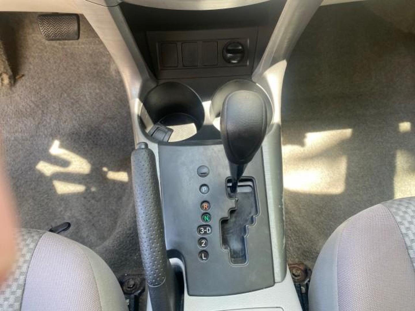 2006 Light Green Metallic /Ash Toyota RAV4 1 OWNER FLORIDA LOW MILES 74,672 (JTMZD33VX65) with an 2.4L DOHC SFI 16-Valve VVT-i 4-Cyl Engine engine, Automatic transmission, located at 4701 North Dixie Hwy, Pompano Beach, FL, 33064, (954) 422-2889, 26.240938, -80.123474 - OUR WEBPAGE FLORIDACARS1.COM HAS OVER 100 PHOTOS AND FREE CARFAX LINK 2006 TOYOTA RAV4 VIN: JTMZD33VX65027688 J T M Z D 3 3 V X 6 5 0 2 7 6 8 8 4 DOOR WAGON/SPORT UTILITY 2.4L I4 F DOHC 16V 30 MPG GASOLINE FRONT WHEEL DRIVE Top Features Cloth Seats Basic Features ABS Brakes Auxiliary Audio Input Pow - Photo#40