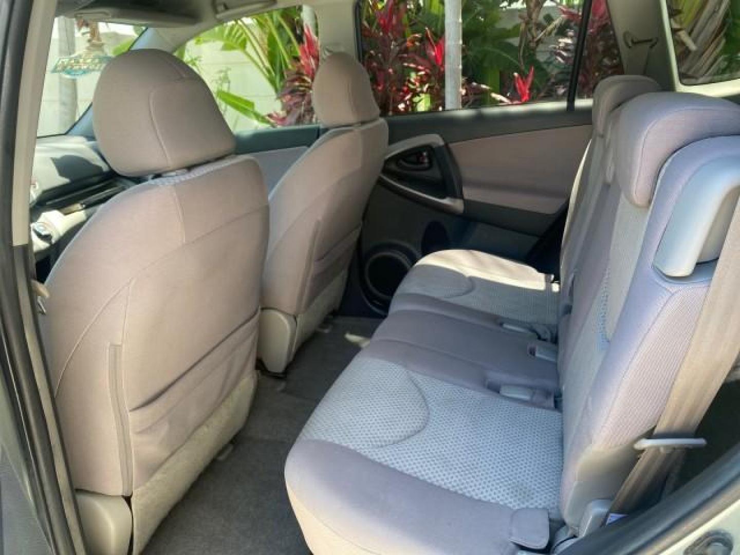 2006 Light Green Metallic /Ash Toyota RAV4 1 OWNER FLORIDA LOW MILES 74,672 (JTMZD33VX65) with an 2.4L DOHC SFI 16-Valve VVT-i 4-Cyl Engine engine, Automatic transmission, located at 4701 North Dixie Hwy, Pompano Beach, FL, 33064, (954) 422-2889, 26.240938, -80.123474 - OUR WEBPAGE FLORIDACARS1.COM HAS OVER 100 PHOTOS AND FREE CARFAX LINK 2006 TOYOTA RAV4 VIN: JTMZD33VX65027688 J T M Z D 3 3 V X 6 5 0 2 7 6 8 8 4 DOOR WAGON/SPORT UTILITY 2.4L I4 F DOHC 16V 30 MPG GASOLINE FRONT WHEEL DRIVE Top Features Cloth Seats Basic Features ABS Brakes Auxiliary Audio Input Pow - Photo#56