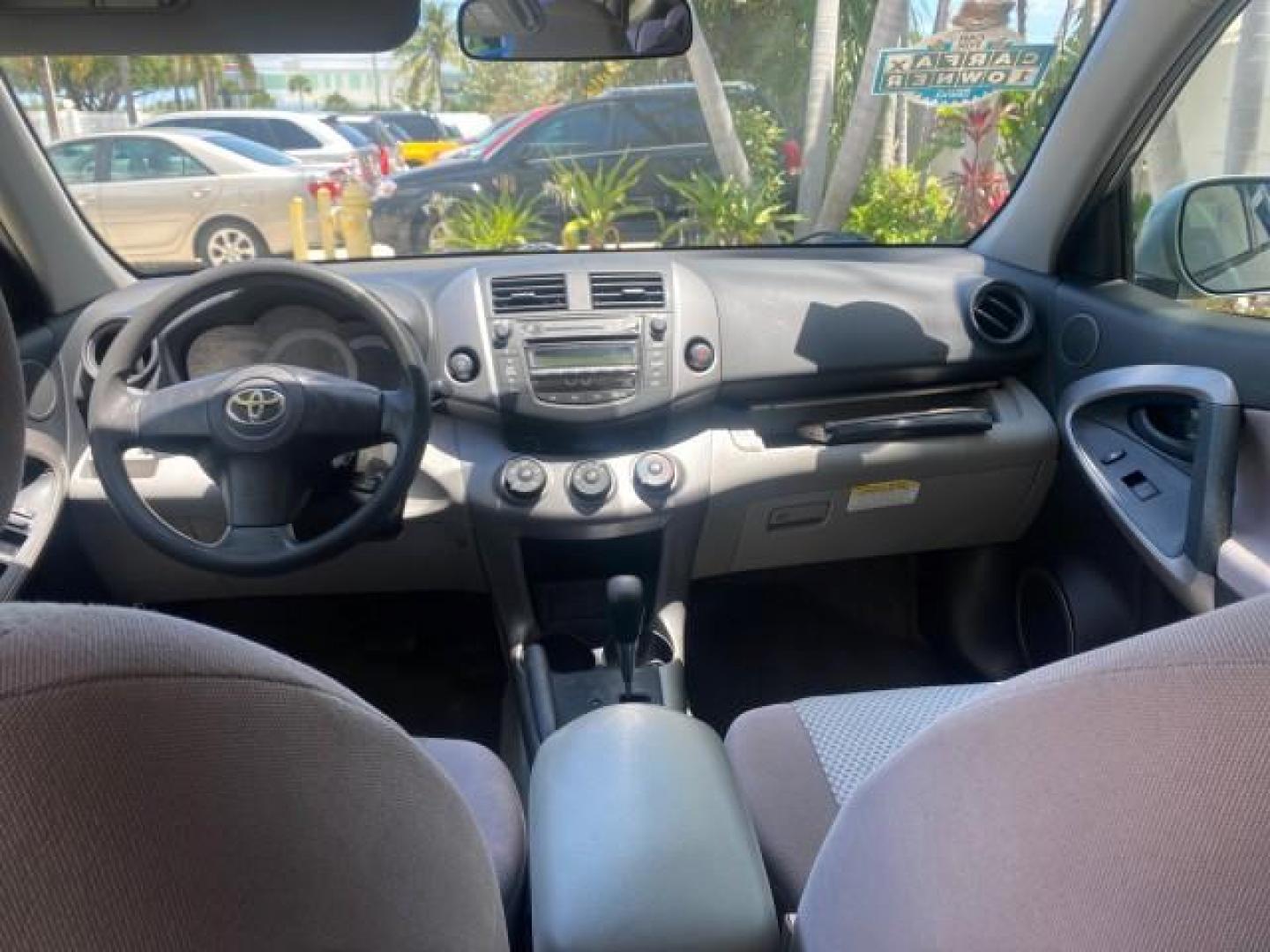 2006 Light Green Metallic /Ash Toyota RAV4 1 OWNER FLORIDA LOW MILES 74,672 (JTMZD33VX65) with an 2.4L DOHC SFI 16-Valve VVT-i 4-Cyl Engine engine, Automatic transmission, located at 4701 North Dixie Hwy, Pompano Beach, FL, 33064, (954) 422-2889, 26.240938, -80.123474 - OUR WEBPAGE FLORIDACARS1.COM HAS OVER 100 PHOTOS AND FREE CARFAX LINK 2006 TOYOTA RAV4 VIN: JTMZD33VX65027688 J T M Z D 3 3 V X 6 5 0 2 7 6 8 8 4 DOOR WAGON/SPORT UTILITY 2.4L I4 F DOHC 16V 30 MPG GASOLINE FRONT WHEEL DRIVE Top Features Cloth Seats Basic Features ABS Brakes Auxiliary Audio Input Pow - Photo#59