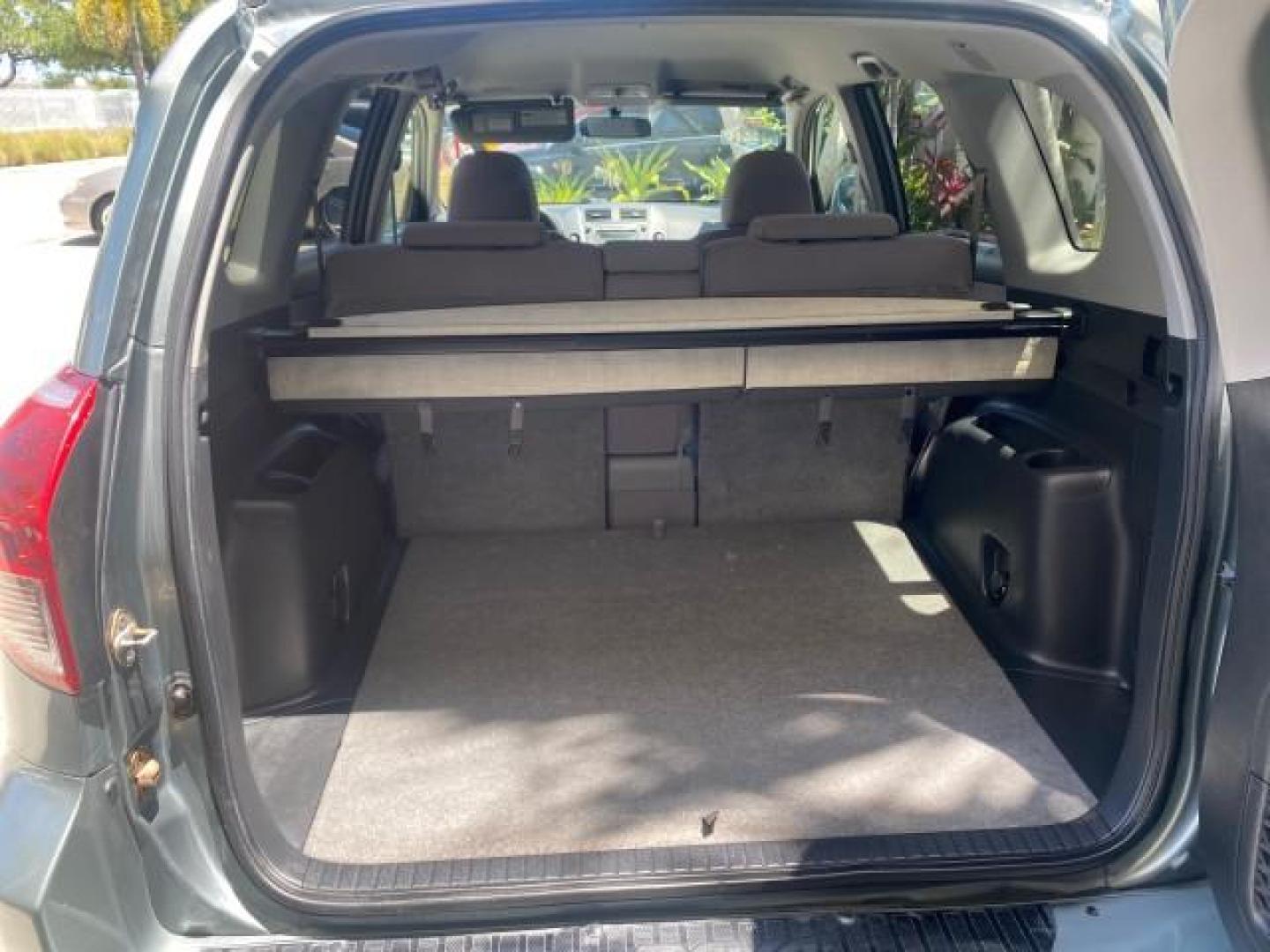 2006 Light Green Metallic /Ash Toyota RAV4 1 OWNER FLORIDA LOW MILES 74,672 (JTMZD33VX65) with an 2.4L DOHC SFI 16-Valve VVT-i 4-Cyl Engine engine, Automatic transmission, located at 4701 North Dixie Hwy, Pompano Beach, FL, 33064, (954) 422-2889, 26.240938, -80.123474 - OUR WEBPAGE FLORIDACARS1.COM HAS OVER 100 PHOTOS AND FREE CARFAX LINK 2006 TOYOTA RAV4 VIN: JTMZD33VX65027688 J T M Z D 3 3 V X 6 5 0 2 7 6 8 8 4 DOOR WAGON/SPORT UTILITY 2.4L I4 F DOHC 16V 30 MPG GASOLINE FRONT WHEEL DRIVE Top Features Cloth Seats Basic Features ABS Brakes Auxiliary Audio Input Pow - Photo#70
