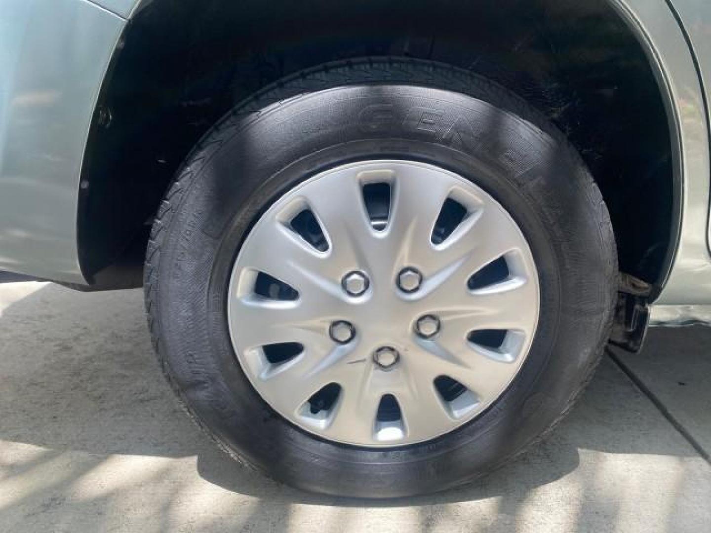 2006 Light Green Metallic /Ash Toyota RAV4 1 OWNER FLORIDA LOW MILES 74,672 (JTMZD33VX65) with an 2.4L DOHC SFI 16-Valve VVT-i 4-Cyl Engine engine, Automatic transmission, located at 4701 North Dixie Hwy, Pompano Beach, FL, 33064, (954) 422-2889, 26.240938, -80.123474 - OUR WEBPAGE FLORIDACARS1.COM HAS OVER 100 PHOTOS AND FREE CARFAX LINK 2006 TOYOTA RAV4 VIN: JTMZD33VX65027688 J T M Z D 3 3 V X 6 5 0 2 7 6 8 8 4 DOOR WAGON/SPORT UTILITY 2.4L I4 F DOHC 16V 30 MPG GASOLINE FRONT WHEEL DRIVE Top Features Cloth Seats Basic Features ABS Brakes Auxiliary Audio Input Pow - Photo#73