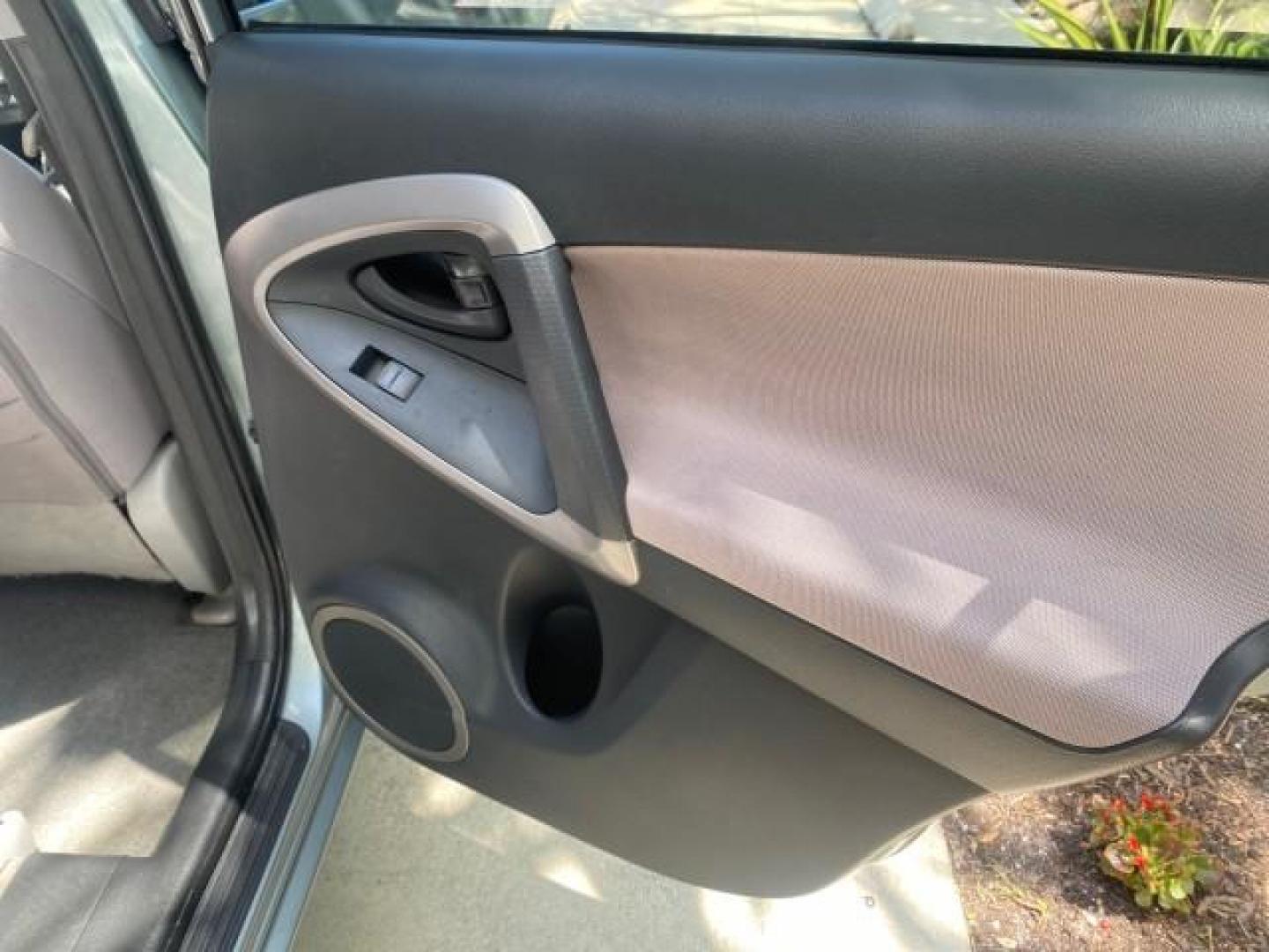 2006 Light Green Metallic /Ash Toyota RAV4 1 OWNER FLORIDA LOW MILES 74,672 (JTMZD33VX65) with an 2.4L DOHC SFI 16-Valve VVT-i 4-Cyl Engine engine, Automatic transmission, located at 4701 North Dixie Hwy, Pompano Beach, FL, 33064, (954) 422-2889, 26.240938, -80.123474 - OUR WEBPAGE FLORIDACARS1.COM HAS OVER 100 PHOTOS AND FREE CARFAX LINK 2006 TOYOTA RAV4 VIN: JTMZD33VX65027688 J T M Z D 3 3 V X 6 5 0 2 7 6 8 8 4 DOOR WAGON/SPORT UTILITY 2.4L I4 F DOHC 16V 30 MPG GASOLINE FRONT WHEEL DRIVE Top Features Cloth Seats Basic Features ABS Brakes Auxiliary Audio Input Pow - Photo#77