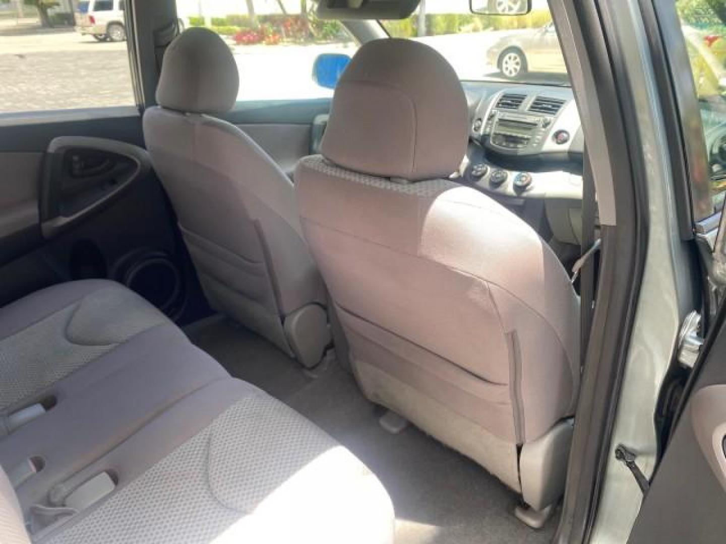 2006 Light Green Metallic /Ash Toyota RAV4 1 OWNER FLORIDA LOW MILES 74,672 (JTMZD33VX65) with an 2.4L DOHC SFI 16-Valve VVT-i 4-Cyl Engine engine, Automatic transmission, located at 4701 North Dixie Hwy, Pompano Beach, FL, 33064, (954) 422-2889, 26.240938, -80.123474 - OUR WEBPAGE FLORIDACARS1.COM HAS OVER 100 PHOTOS AND FREE CARFAX LINK 2006 TOYOTA RAV4 VIN: JTMZD33VX65027688 J T M Z D 3 3 V X 6 5 0 2 7 6 8 8 4 DOOR WAGON/SPORT UTILITY 2.4L I4 F DOHC 16V 30 MPG GASOLINE FRONT WHEEL DRIVE Top Features Cloth Seats Basic Features ABS Brakes Auxiliary Audio Input Pow - Photo#80