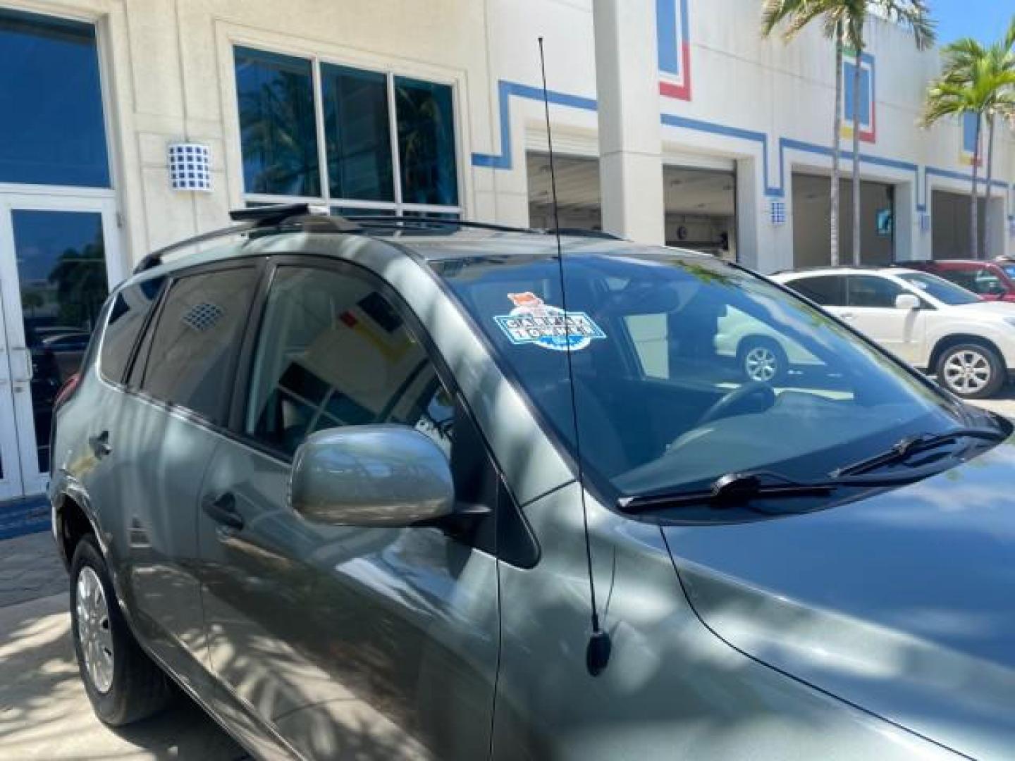 2006 Light Green Metallic /Ash Toyota RAV4 1 OWNER FLORIDA LOW MILES 74,672 (JTMZD33VX65) with an 2.4L DOHC SFI 16-Valve VVT-i 4-Cyl Engine engine, Automatic transmission, located at 4701 North Dixie Hwy, Pompano Beach, FL, 33064, (954) 422-2889, 26.240938, -80.123474 - OUR WEBPAGE FLORIDACARS1.COM HAS OVER 100 PHOTOS AND FREE CARFAX LINK 2006 TOYOTA RAV4 VIN: JTMZD33VX65027688 J T M Z D 3 3 V X 6 5 0 2 7 6 8 8 4 DOOR WAGON/SPORT UTILITY 2.4L I4 F DOHC 16V 30 MPG GASOLINE FRONT WHEEL DRIVE Top Features Cloth Seats Basic Features ABS Brakes Auxiliary Audio Input Pow - Photo#92