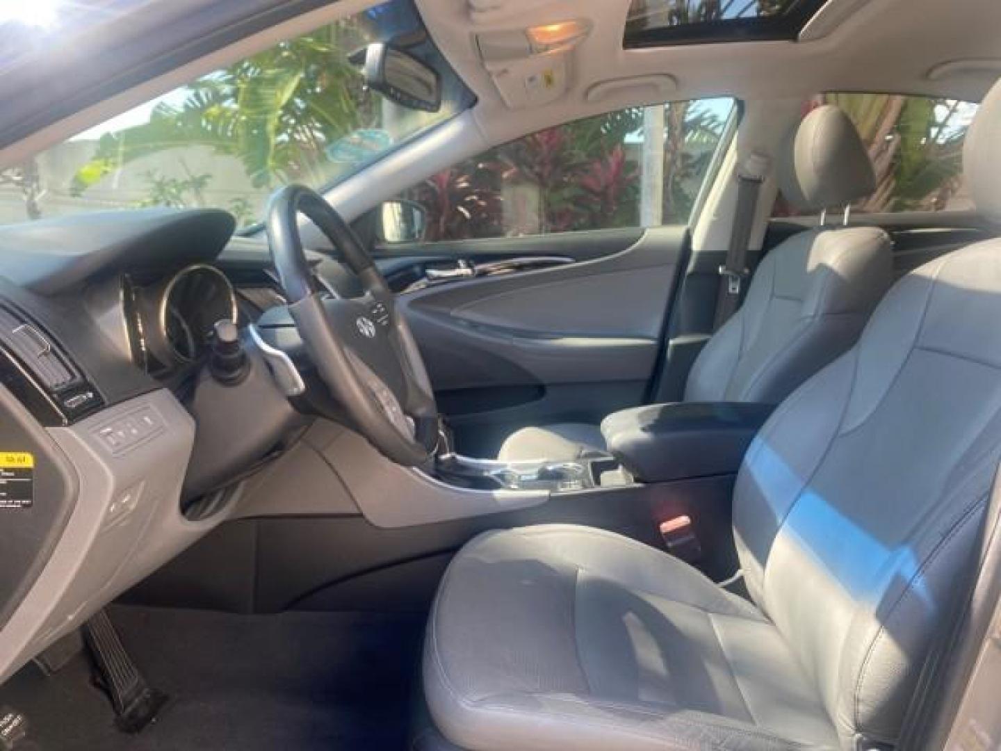 2013 Harbor Gray Metallic /Gray Hyundai Sonata Limited 29 SERVICES FL (5NPEC4AB5DH) with an 2.0L DOHC 16-Valve I4 Turbocharged GDI Engine engine, Automatic transmission, located at 4701 North Dixie Hwy, Pompano Beach, FL, 33064, (954) 422-2889, 26.240938, -80.123474 - OUR WEBPAGE FLORIDACARS1.COM HAS OVER 100 PHOTOS AND FREE CARFAX LINK 2013 HYUNDAI SONATA SE 2.0T VIN: 5NPEC4AB5DH558214 5 N P E C 4 A B 5 D H 5 5 8 2 1 4 SEDAN 4 DR 2.0L I4 F DOHC 16V GASOLINE FRONT WHEEL DRIVE Highlighted Features Sunroof CD Player Leather Seats Alloy Wheels Power Windows Power Lo - Photo#31
