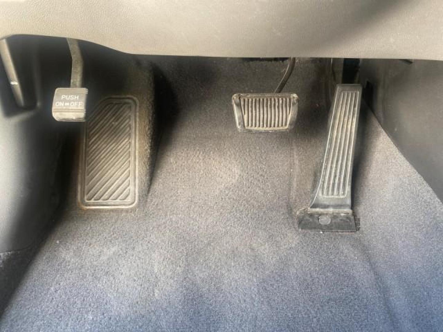 2013 Harbor Gray Metallic /Gray Hyundai Sonata Limited 29 SERVICES FL (5NPEC4AB5DH) with an 2.0L DOHC 16-Valve I4 Turbocharged GDI Engine engine, Automatic transmission, located at 4701 North Dixie Hwy, Pompano Beach, FL, 33064, (954) 422-2889, 26.240938, -80.123474 - OUR WEBPAGE FLORIDACARS1.COM HAS OVER 100 PHOTOS AND FREE CARFAX LINK 2013 HYUNDAI SONATA SE 2.0T VIN: 5NPEC4AB5DH558214 5 N P E C 4 A B 5 D H 5 5 8 2 1 4 SEDAN 4 DR 2.0L I4 F DOHC 16V GASOLINE FRONT WHEEL DRIVE Highlighted Features Sunroof CD Player Leather Seats Alloy Wheels Power Windows Power Lo - Photo#41