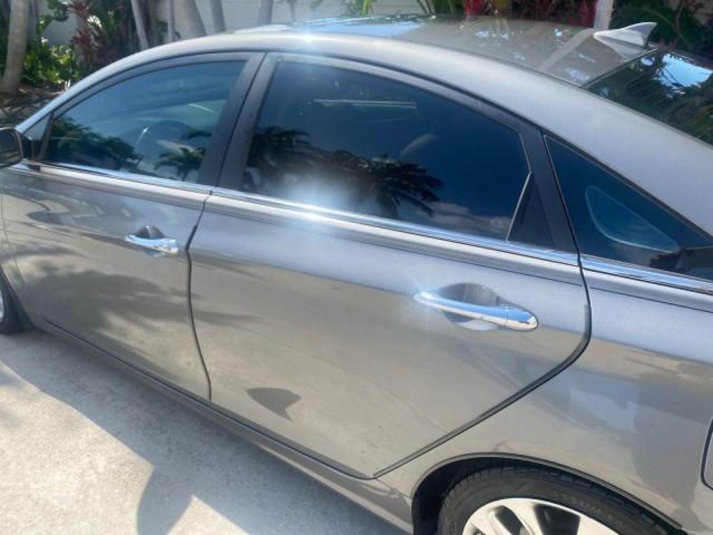2013 Harbor Gray Metallic /Gray Hyundai Sonata Limited 29 SERVICES FL (5NPEC4AB5DH) with an 2.0L DOHC 16-Valve I4 Turbocharged GDI Engine engine, Automatic transmission, located at 4701 North Dixie Hwy, Pompano Beach, FL, 33064, (954) 422-2889, 26.240938, -80.123474 - OUR WEBPAGE FLORIDACARS1.COM HAS OVER 100 PHOTOS AND FREE CARFAX LINK 2013 HYUNDAI SONATA SE 2.0T VIN: 5NPEC4AB5DH558214 5 N P E C 4 A B 5 D H 5 5 8 2 1 4 SEDAN 4 DR 2.0L I4 F DOHC 16V GASOLINE FRONT WHEEL DRIVE Highlighted Features Sunroof CD Player Leather Seats Alloy Wheels Power Windows Power Lo - Photo#58