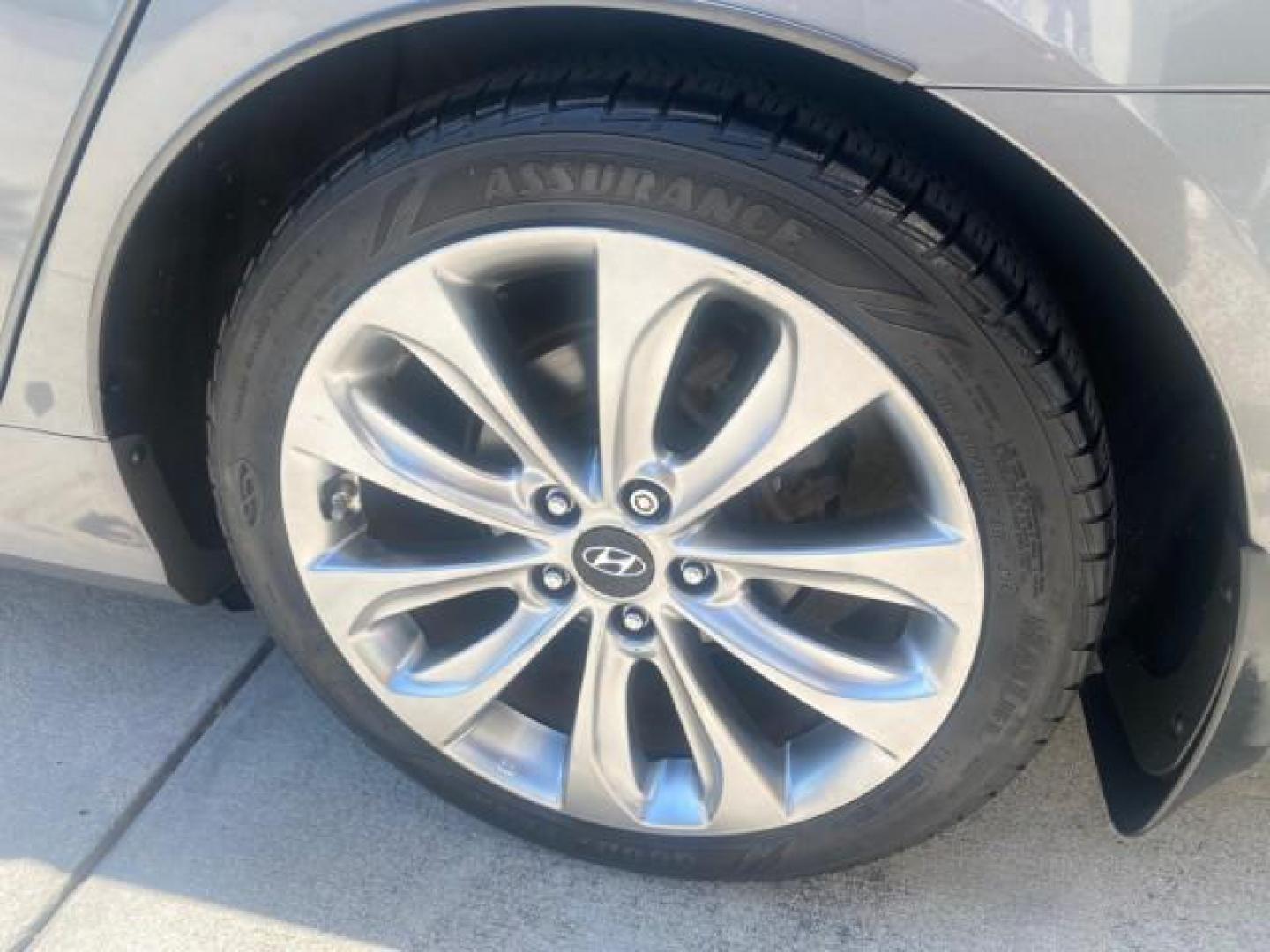 2013 Harbor Gray Metallic /Gray Hyundai Sonata Limited 29 SERVICES FL (5NPEC4AB5DH) with an 2.0L DOHC 16-Valve I4 Turbocharged GDI Engine engine, Automatic transmission, located at 4701 North Dixie Hwy, Pompano Beach, FL, 33064, (954) 422-2889, 26.240938, -80.123474 - OUR WEBPAGE FLORIDACARS1.COM HAS OVER 100 PHOTOS AND FREE CARFAX LINK 2013 HYUNDAI SONATA SE 2.0T VIN: 5NPEC4AB5DH558214 5 N P E C 4 A B 5 D H 5 5 8 2 1 4 SEDAN 4 DR 2.0L I4 F DOHC 16V GASOLINE FRONT WHEEL DRIVE Highlighted Features Sunroof CD Player Leather Seats Alloy Wheels Power Windows Power Lo - Photo#68