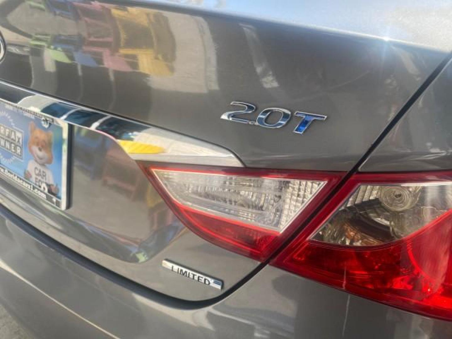 2013 Harbor Gray Metallic /Gray Hyundai Sonata Limited 29 SERVICES FL (5NPEC4AB5DH) with an 2.0L DOHC 16-Valve I4 Turbocharged GDI Engine engine, Automatic transmission, located at 4701 North Dixie Hwy, Pompano Beach, FL, 33064, (954) 422-2889, 26.240938, -80.123474 - OUR WEBPAGE FLORIDACARS1.COM HAS OVER 100 PHOTOS AND FREE CARFAX LINK 2013 HYUNDAI SONATA SE 2.0T VIN: 5NPEC4AB5DH558214 5 N P E C 4 A B 5 D H 5 5 8 2 1 4 SEDAN 4 DR 2.0L I4 F DOHC 16V GASOLINE FRONT WHEEL DRIVE Highlighted Features Sunroof CD Player Leather Seats Alloy Wheels Power Windows Power Lo - Photo#80