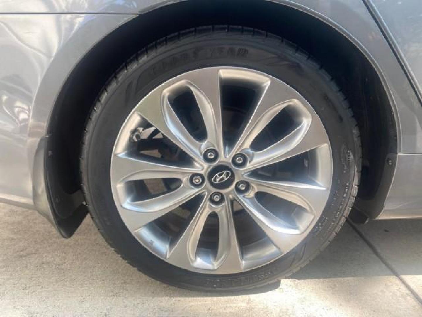 2013 Harbor Gray Metallic /Gray Hyundai Sonata Limited 29 SERVICES FL (5NPEC4AB5DH) with an 2.0L DOHC 16-Valve I4 Turbocharged GDI Engine engine, Automatic transmission, located at 4701 North Dixie Hwy, Pompano Beach, FL, 33064, (954) 422-2889, 26.240938, -80.123474 - OUR WEBPAGE FLORIDACARS1.COM HAS OVER 100 PHOTOS AND FREE CARFAX LINK 2013 HYUNDAI SONATA SE 2.0T VIN: 5NPEC4AB5DH558214 5 N P E C 4 A B 5 D H 5 5 8 2 1 4 SEDAN 4 DR 2.0L I4 F DOHC 16V GASOLINE FRONT WHEEL DRIVE Highlighted Features Sunroof CD Player Leather Seats Alloy Wheels Power Windows Power Lo - Photo#81