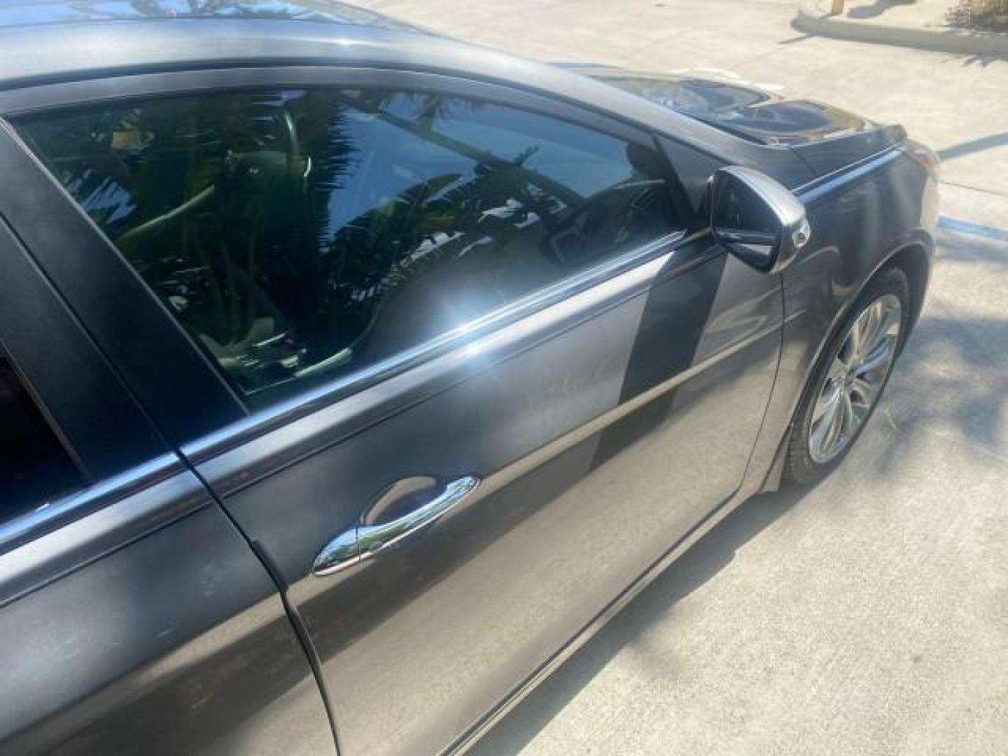 2013 Harbor Gray Metallic /Gray Hyundai Sonata Limited 29 SERVICES FL (5NPEC4AB5DH) with an 2.0L DOHC 16-Valve I4 Turbocharged GDI Engine engine, Automatic transmission, located at 4701 North Dixie Hwy, Pompano Beach, FL, 33064, (954) 422-2889, 26.240938, -80.123474 - OUR WEBPAGE FLORIDACARS1.COM HAS OVER 100 PHOTOS AND FREE CARFAX LINK 2013 HYUNDAI SONATA SE 2.0T VIN: 5NPEC4AB5DH558214 5 N P E C 4 A B 5 D H 5 5 8 2 1 4 SEDAN 4 DR 2.0L I4 F DOHC 16V GASOLINE FRONT WHEEL DRIVE Highlighted Features Sunroof CD Player Leather Seats Alloy Wheels Power Windows Power Lo - Photo#89