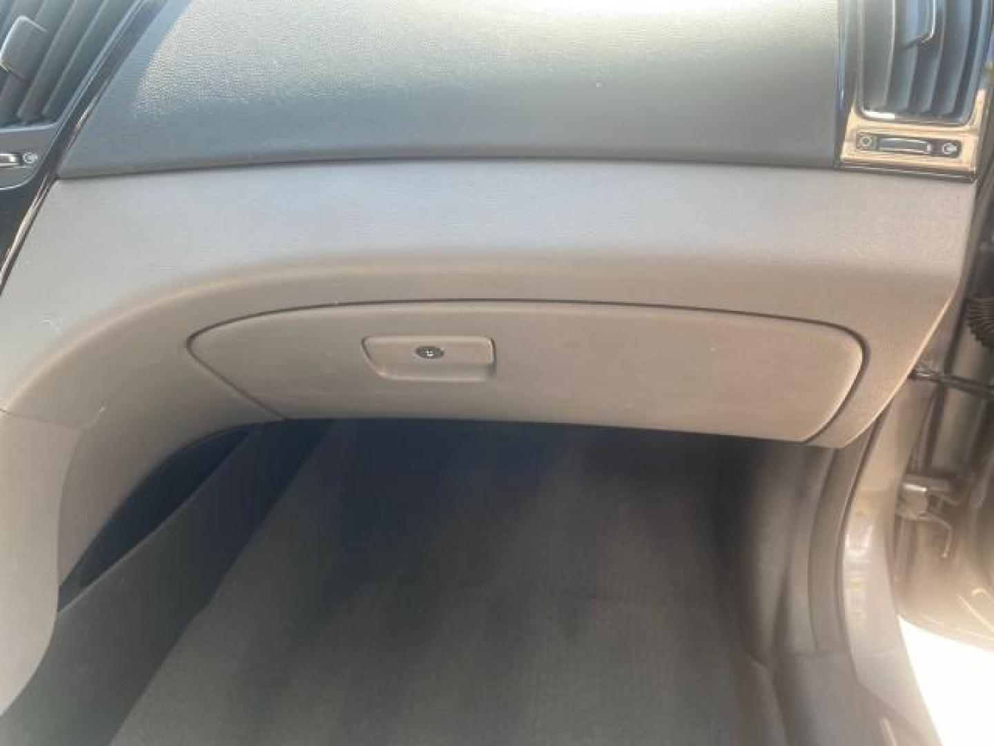 2013 Harbor Gray Metallic /Gray Hyundai Sonata Limited 29 SERVICES FL (5NPEC4AB5DH) with an 2.0L DOHC 16-Valve I4 Turbocharged GDI Engine engine, Automatic transmission, located at 4701 North Dixie Hwy, Pompano Beach, FL, 33064, (954) 422-2889, 26.240938, -80.123474 - OUR WEBPAGE FLORIDACARS1.COM HAS OVER 100 PHOTOS AND FREE CARFAX LINK 2013 HYUNDAI SONATA SE 2.0T VIN: 5NPEC4AB5DH558214 5 N P E C 4 A B 5 D H 5 5 8 2 1 4 SEDAN 4 DR 2.0L I4 F DOHC 16V GASOLINE FRONT WHEEL DRIVE Highlighted Features Sunroof CD Player Leather Seats Alloy Wheels Power Windows Power Lo - Photo#96