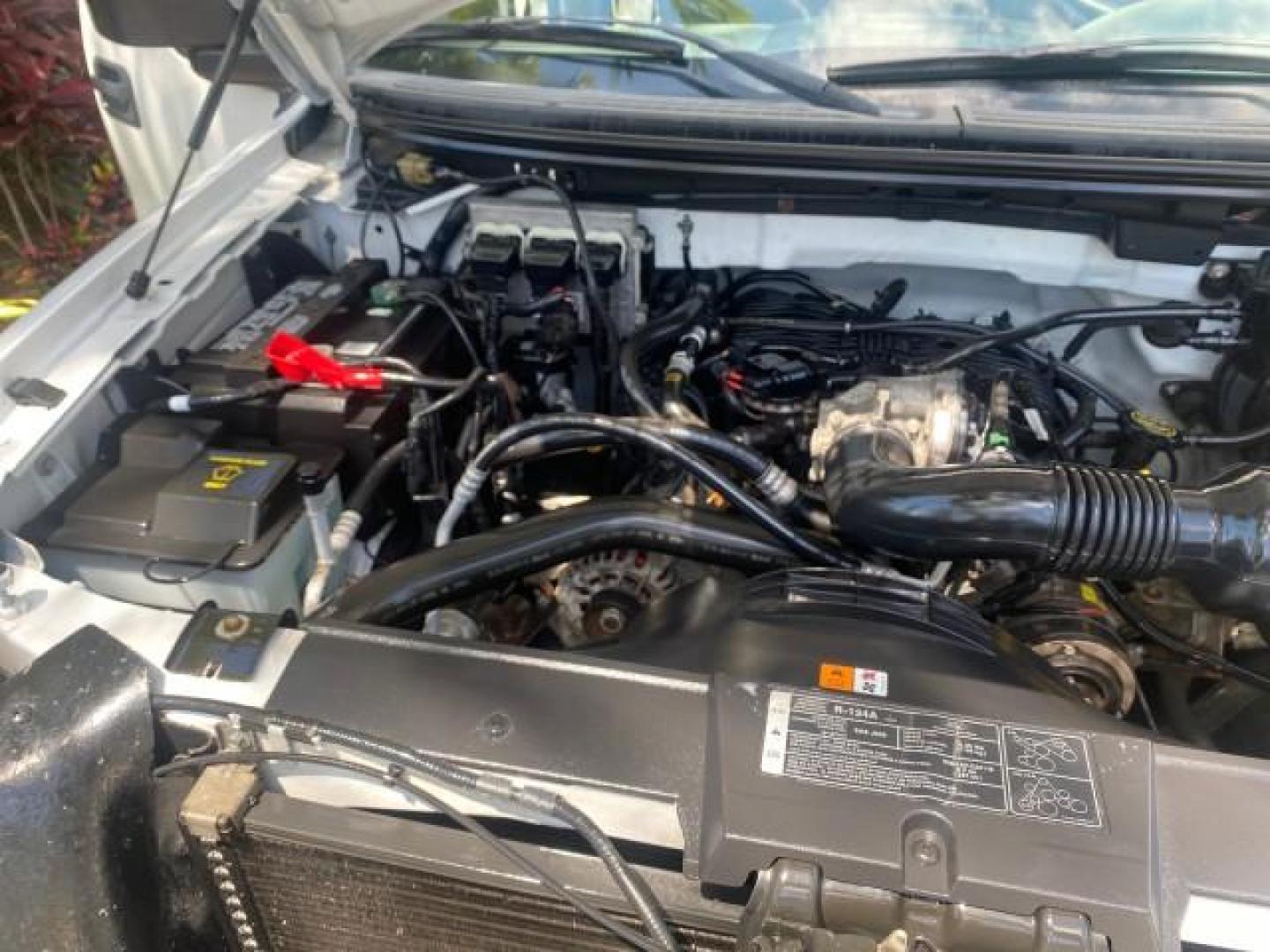 2008 Oxford White /Flint Ford F-150 XL LOW MILES 50,695 (1FTRF12288K) with an 4.2L EFI V6 Engine engine, Automatic transmission, located at 4701 North Dixie Hwy, Pompano Beach, FL, 33064, (954) 422-2889, 26.240938, -80.123474 - OUR WEBPAGE FLORIDACARS1.COM HAS OVER 100 PHOTOS AND FREE CARFAX LINK 2008 FORD F-150 STX 80 INCH BED VIN: 1FTRF12288KE96420 1 F T R F 1 2 2 8 8 K E 9 6 4 2 0 PICKUP 4.2L V6 F GASOLINE REAR WHEEL DRIVE Top Features Bed Liner Tow Hitch Running Boards Vinyl Seats Basic Features ABS Brakes Air Conditio - Photo#25