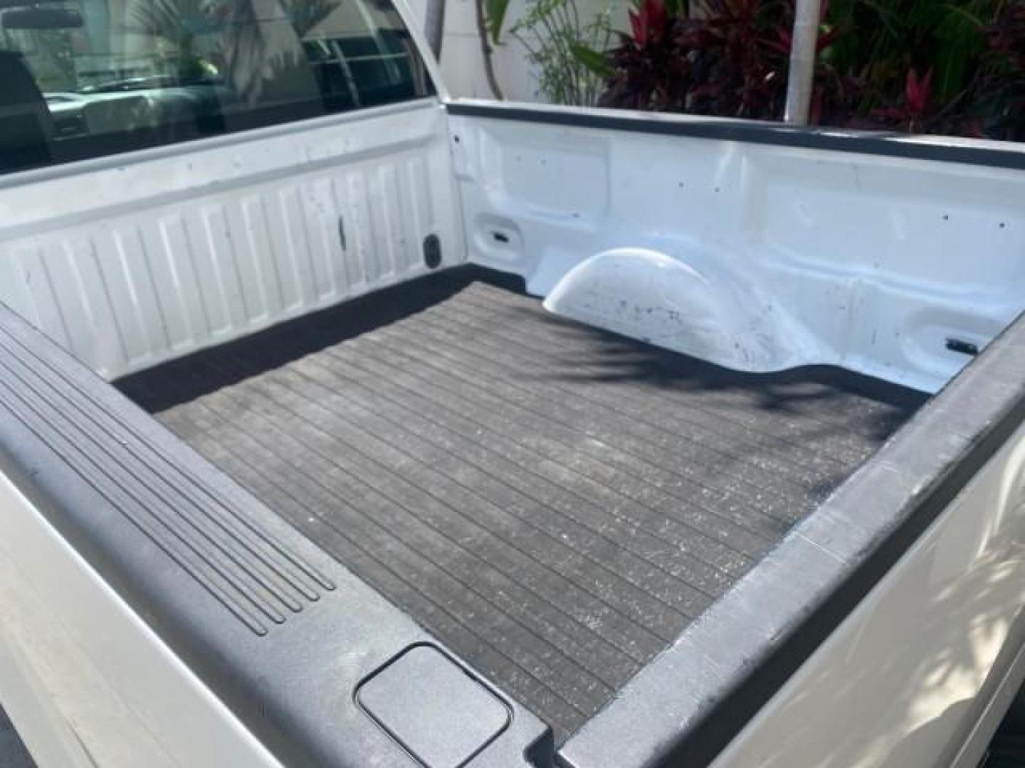 2008 Oxford White /Flint Ford F-150 XL LOW MILES 50,695 (1FTRF12288K) with an 4.2L EFI V6 Engine engine, Automatic transmission, located at 4701 North Dixie Hwy, Pompano Beach, FL, 33064, (954) 422-2889, 26.240938, -80.123474 - OUR WEBPAGE FLORIDACARS1.COM HAS OVER 100 PHOTOS AND FREE CARFAX LINK 2008 FORD F-150 STX 80 INCH BED VIN: 1FTRF12288KE96420 1 F T R F 1 2 2 8 8 K E 9 6 4 2 0 PICKUP 4.2L V6 F GASOLINE REAR WHEEL DRIVE Top Features Bed Liner Tow Hitch Running Boards Vinyl Seats Basic Features ABS Brakes Air Conditio - Photo#69