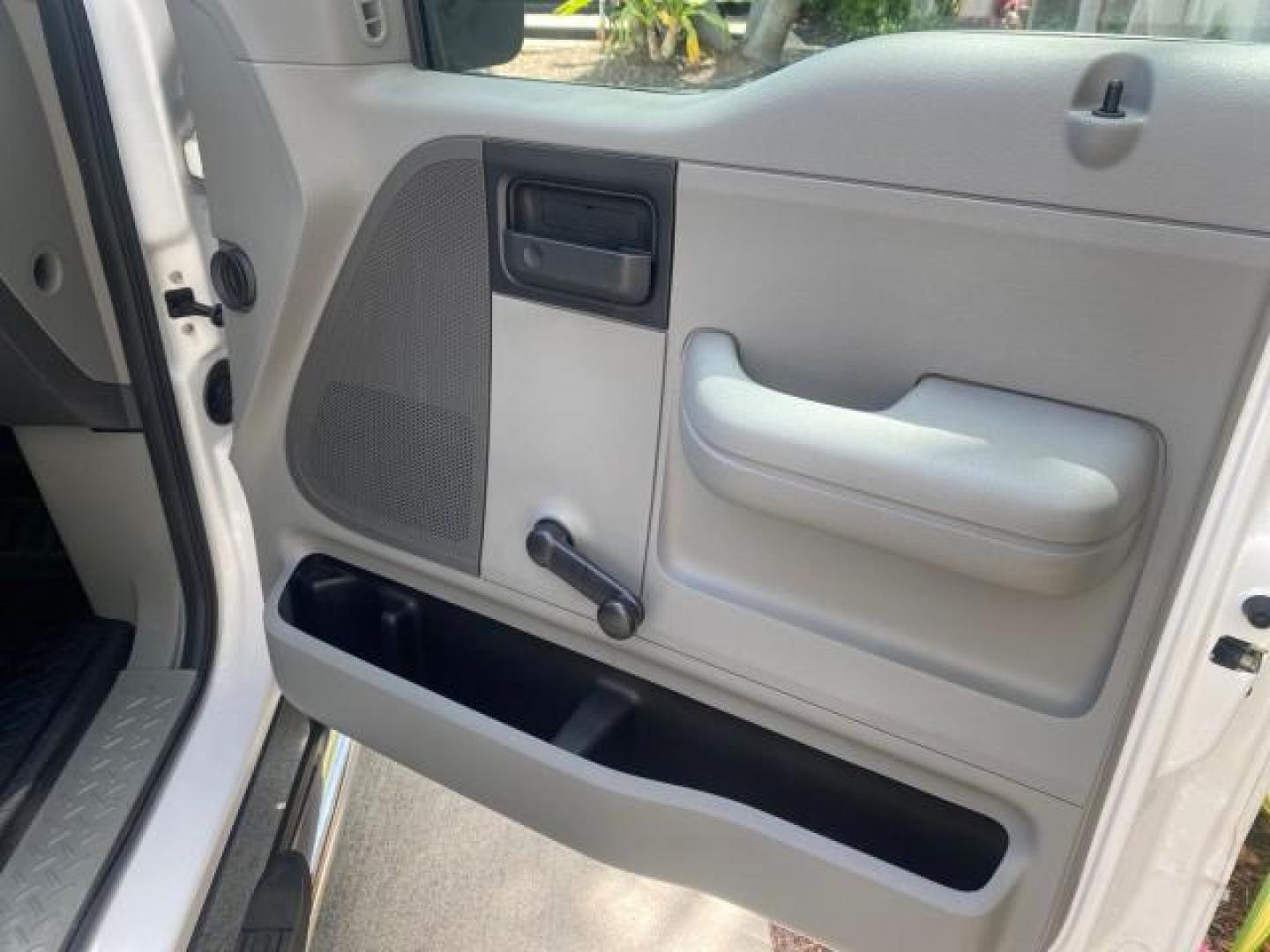 2008 Oxford White /Flint Ford F-150 XL LOW MILES 50,695 (1FTRF12288K) with an 4.2L EFI V6 Engine engine, Automatic transmission, located at 4701 North Dixie Hwy, Pompano Beach, FL, 33064, (954) 422-2889, 26.240938, -80.123474 - OUR WEBPAGE FLORIDACARS1.COM HAS OVER 100 PHOTOS AND FREE CARFAX LINK 2008 FORD F-150 STX 80 INCH BED VIN: 1FTRF12288KE96420 1 F T R F 1 2 2 8 8 K E 9 6 4 2 0 PICKUP 4.2L V6 F GASOLINE REAR WHEEL DRIVE Top Features Bed Liner Tow Hitch Running Boards Vinyl Seats Basic Features ABS Brakes Air Conditio - Photo#87