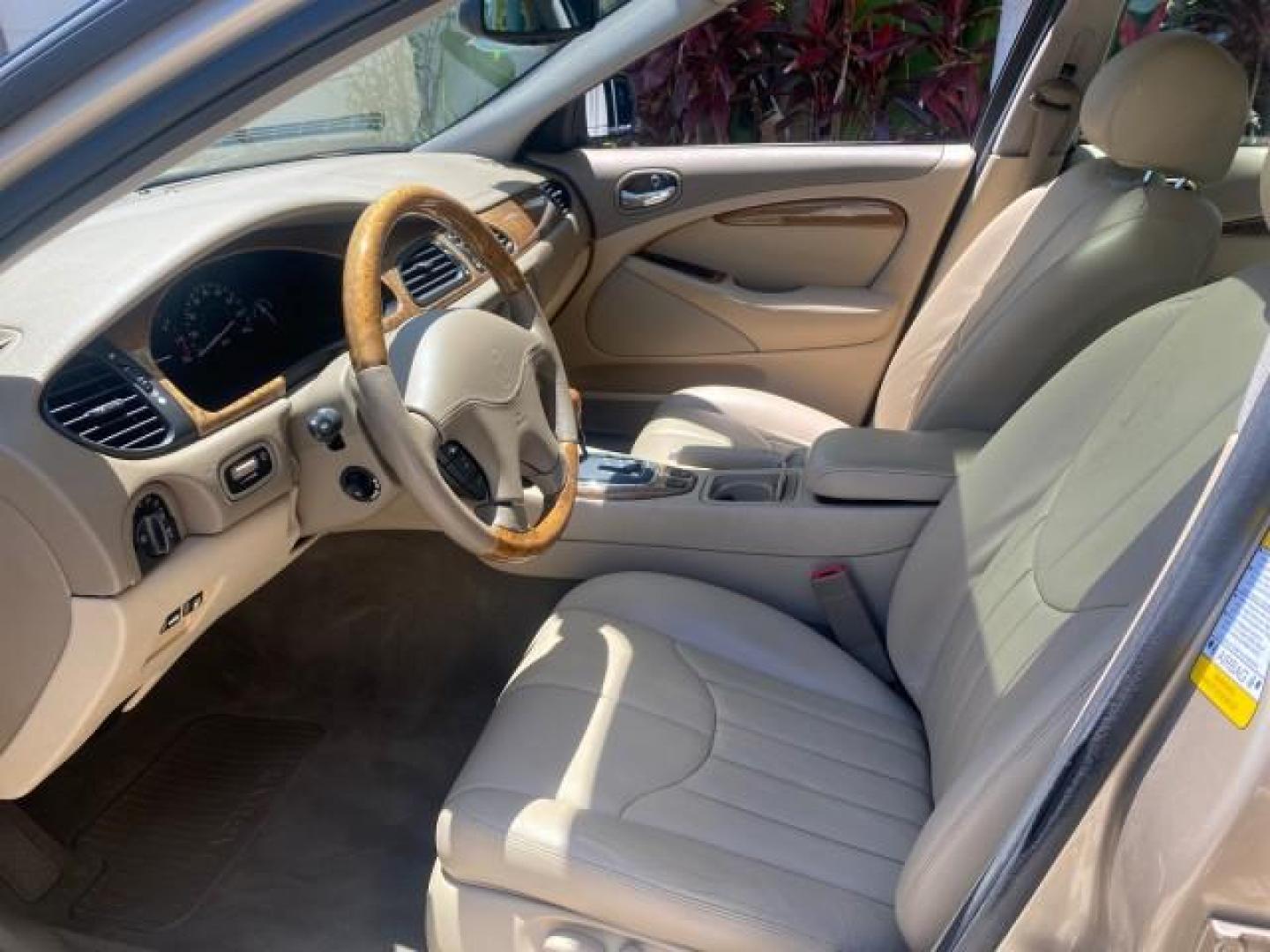 2001 Roman Bronze /Ivory Jaguar S-TYPE V8 4.0 LOW MILES 49,009 (SAJDA01P01G) with an 4.0L DOHC SMPI 32-Valve Aluminum Alloy V8 Engine engine, Automatic transmission, located at 4701 North Dixie Hwy, Pompano Beach, FL, 33064, (954) 422-2889, 26.240938, -80.123474 - OUR WEBPAGE FLORIDACARS1.COM HAS OVER 100 PHOTOS AND FREE CARFAX LINK 2001 JAGUAR S-TYPE 4.0 $ 49,355 NEW VIN: SAJDA01P01GM10625 S A J D A 0 1 P 0 1 G M 1 0 6 2 5 SEDAN 4 DR 4.0L V8 F DOHC 32V GASOLINE REAR WHEEL DRIVE Top Features Alloy Wheels Navigation System Front Seat Heaters Parking Sensors Le - Photo#33