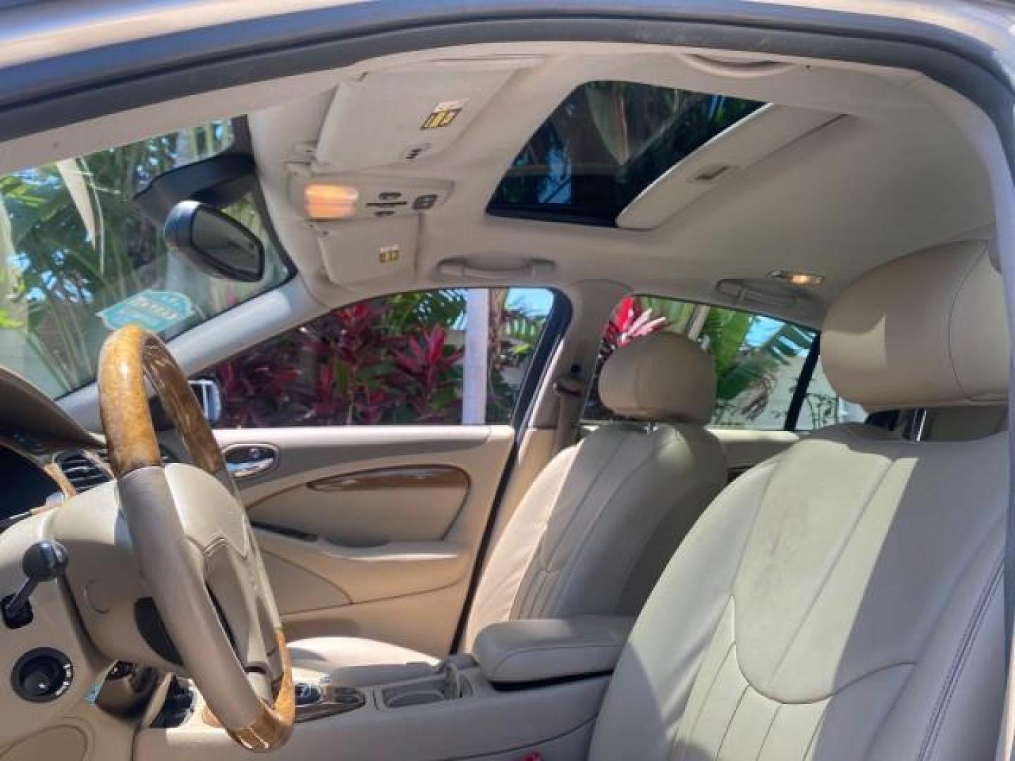 2001 Roman Bronze /Ivory Jaguar S-TYPE V8 4.0 LOW MILES 49,009 (SAJDA01P01G) with an 4.0L DOHC SMPI 32-Valve Aluminum Alloy V8 Engine engine, Automatic transmission, located at 4701 North Dixie Hwy, Pompano Beach, FL, 33064, (954) 422-2889, 26.240938, -80.123474 - OUR WEBPAGE FLORIDACARS1.COM HAS OVER 100 PHOTOS AND FREE CARFAX LINK 2001 JAGUAR S-TYPE 4.0 $ 49,355 NEW VIN: SAJDA01P01GM10625 S A J D A 0 1 P 0 1 G M 1 0 6 2 5 SEDAN 4 DR 4.0L V8 F DOHC 32V GASOLINE REAR WHEEL DRIVE Top Features Alloy Wheels Navigation System Front Seat Heaters Parking Sensors Le - Photo#37