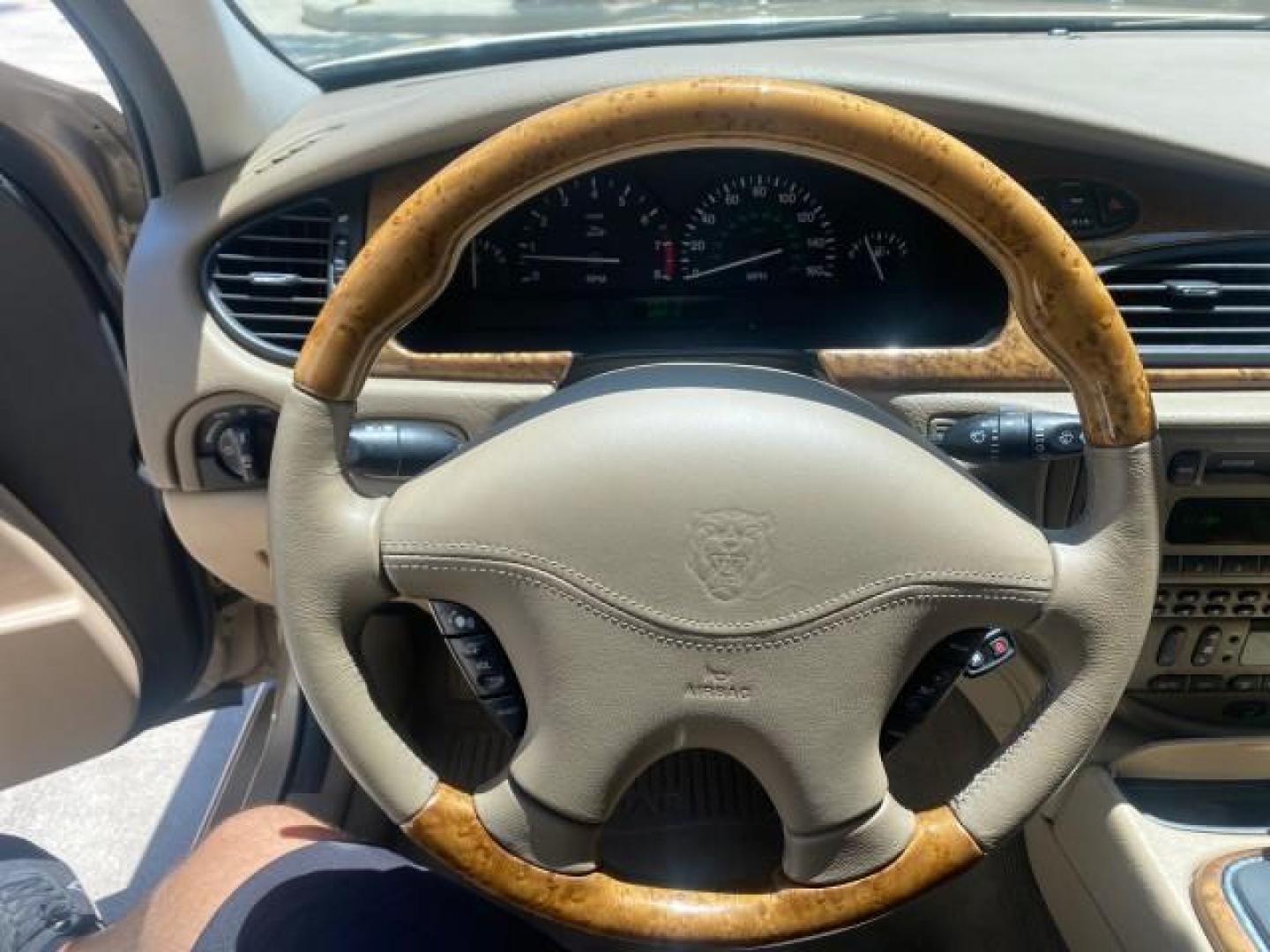 2001 Roman Bronze /Ivory Jaguar S-TYPE V8 4.0 LOW MILES 49,009 (SAJDA01P01G) with an 4.0L DOHC SMPI 32-Valve Aluminum Alloy V8 Engine engine, Automatic transmission, located at 4701 North Dixie Hwy, Pompano Beach, FL, 33064, (954) 422-2889, 26.240938, -80.123474 - OUR WEBPAGE FLORIDACARS1.COM HAS OVER 100 PHOTOS AND FREE CARFAX LINK 2001 JAGUAR S-TYPE 4.0 $ 49,355 NEW VIN: SAJDA01P01GM10625 S A J D A 0 1 P 0 1 G M 1 0 6 2 5 SEDAN 4 DR 4.0L V8 F DOHC 32V GASOLINE REAR WHEEL DRIVE Top Features Alloy Wheels Navigation System Front Seat Heaters Parking Sensors Le - Photo#38