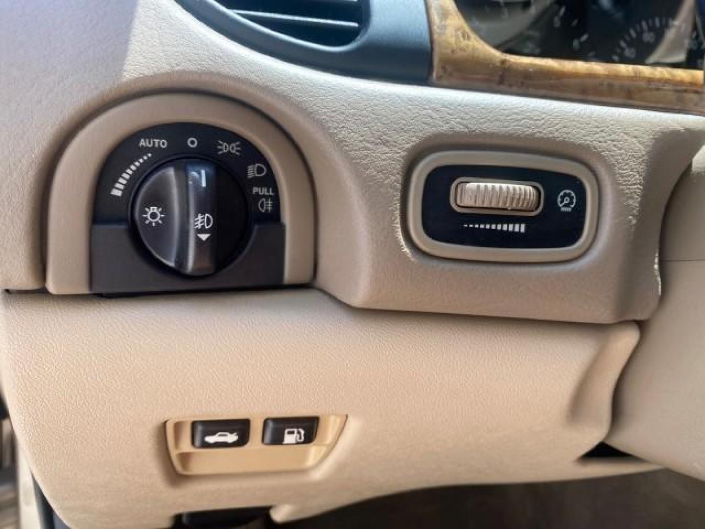 2001 Roman Bronze /Ivory Jaguar S-TYPE V8 4.0 LOW MILES 49,009 (SAJDA01P01G) with an 4.0L DOHC SMPI 32-Valve Aluminum Alloy V8 Engine engine, Automatic transmission, located at 4701 North Dixie Hwy, Pompano Beach, FL, 33064, (954) 422-2889, 26.240938, -80.123474 - OUR WEBPAGE FLORIDACARS1.COM HAS OVER 100 PHOTOS AND FREE CARFAX LINK 2001 JAGUAR S-TYPE 4.0 $ 49,355 NEW VIN: SAJDA01P01GM10625 S A J D A 0 1 P 0 1 G M 1 0 6 2 5 SEDAN 4 DR 4.0L V8 F DOHC 32V GASOLINE REAR WHEEL DRIVE Top Features Alloy Wheels Navigation System Front Seat Heaters Parking Sensors Le - Photo#43
