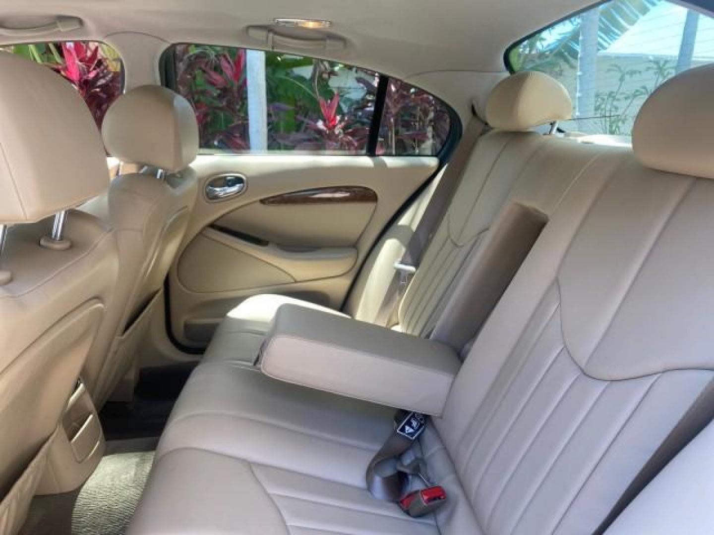 2001 Roman Bronze /Ivory Jaguar S-TYPE V8 4.0 LOW MILES 49,009 (SAJDA01P01G) with an 4.0L DOHC SMPI 32-Valve Aluminum Alloy V8 Engine engine, Automatic transmission, located at 4701 North Dixie Hwy, Pompano Beach, FL, 33064, (954) 422-2889, 26.240938, -80.123474 - OUR WEBPAGE FLORIDACARS1.COM HAS OVER 100 PHOTOS AND FREE CARFAX LINK 2001 JAGUAR S-TYPE 4.0 $ 49,355 NEW VIN: SAJDA01P01GM10625 S A J D A 0 1 P 0 1 G M 1 0 6 2 5 SEDAN 4 DR 4.0L V8 F DOHC 32V GASOLINE REAR WHEEL DRIVE Top Features Alloy Wheels Navigation System Front Seat Heaters Parking Sensors Le - Photo#68