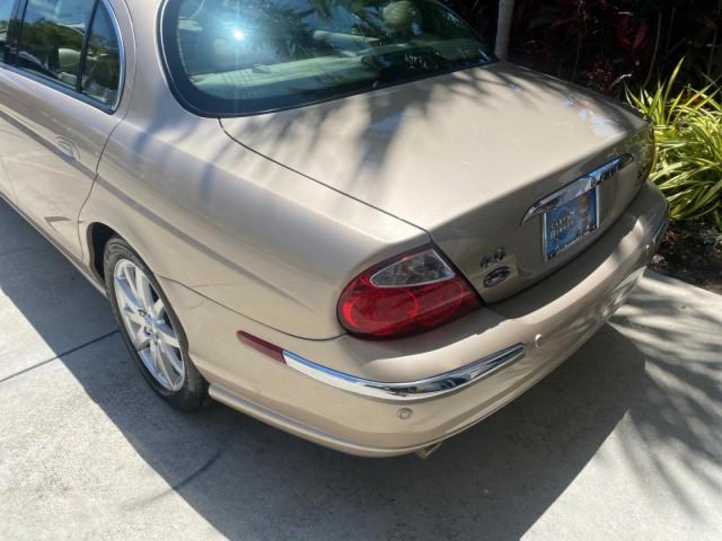 2001 Roman Bronze /Ivory Jaguar S-TYPE V8 4.0 LOW MILES 49,009 (SAJDA01P01G) with an 4.0L DOHC SMPI 32-Valve Aluminum Alloy V8 Engine engine, Automatic transmission, located at 4701 North Dixie Hwy, Pompano Beach, FL, 33064, (954) 422-2889, 26.240938, -80.123474 - OUR WEBPAGE FLORIDACARS1.COM HAS OVER 100 PHOTOS AND FREE CARFAX LINK 2001 JAGUAR S-TYPE 4.0 $ 49,355 NEW VIN: SAJDA01P01GM10625 S A J D A 0 1 P 0 1 G M 1 0 6 2 5 SEDAN 4 DR 4.0L V8 F DOHC 32V GASOLINE REAR WHEEL DRIVE Top Features Alloy Wheels Navigation System Front Seat Heaters Parking Sensors Le - Photo#71