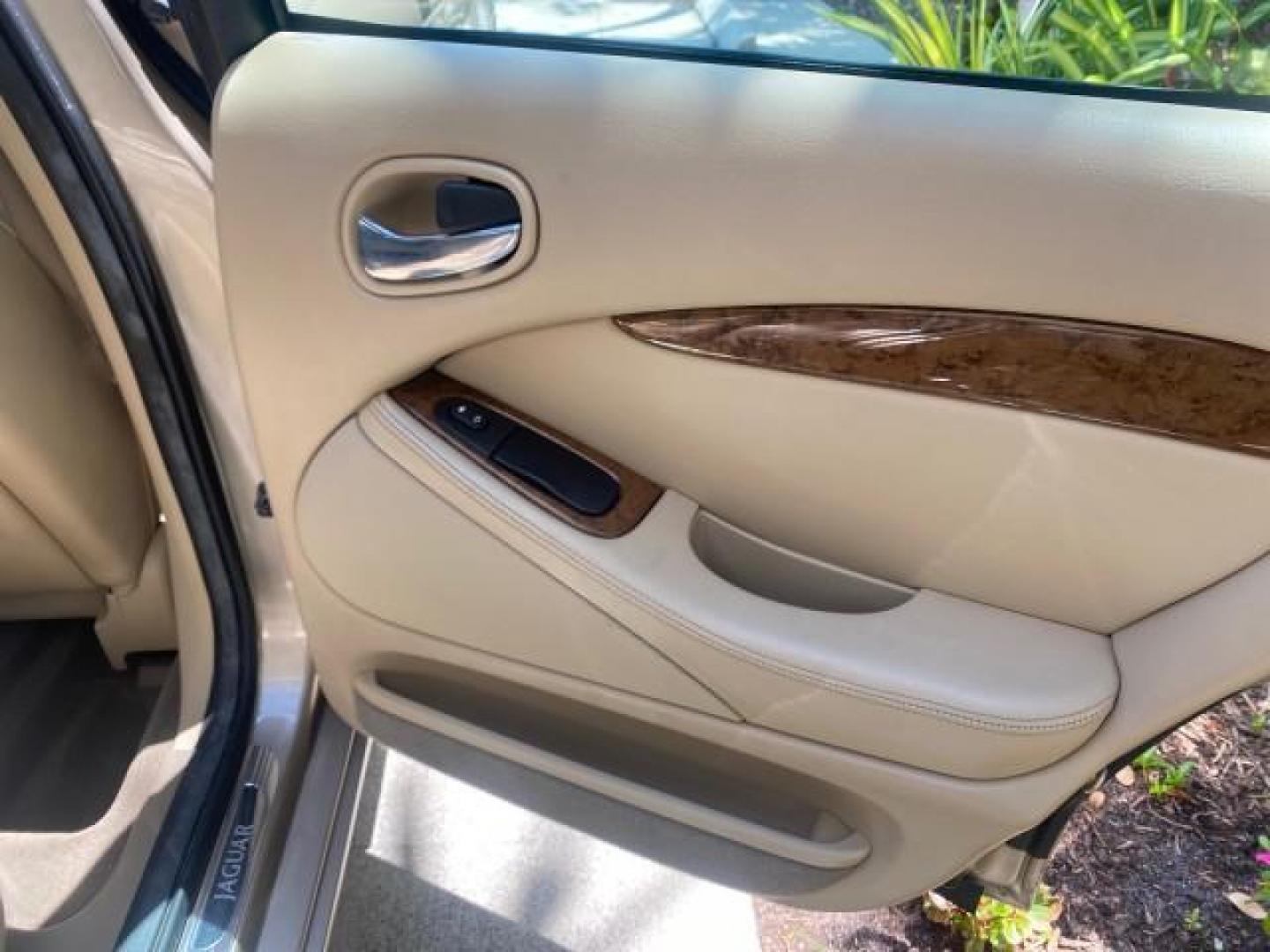 2001 Roman Bronze /Ivory Jaguar S-TYPE V8 4.0 LOW MILES 49,009 (SAJDA01P01G) with an 4.0L DOHC SMPI 32-Valve Aluminum Alloy V8 Engine engine, Automatic transmission, located at 4701 North Dixie Hwy, Pompano Beach, FL, 33064, (954) 422-2889, 26.240938, -80.123474 - OUR WEBPAGE FLORIDACARS1.COM HAS OVER 100 PHOTOS AND FREE CARFAX LINK 2001 JAGUAR S-TYPE 4.0 $ 49,355 NEW VIN: SAJDA01P01GM10625 S A J D A 0 1 P 0 1 G M 1 0 6 2 5 SEDAN 4 DR 4.0L V8 F DOHC 32V GASOLINE REAR WHEEL DRIVE Top Features Alloy Wheels Navigation System Front Seat Heaters Parking Sensors Le - Photo#85